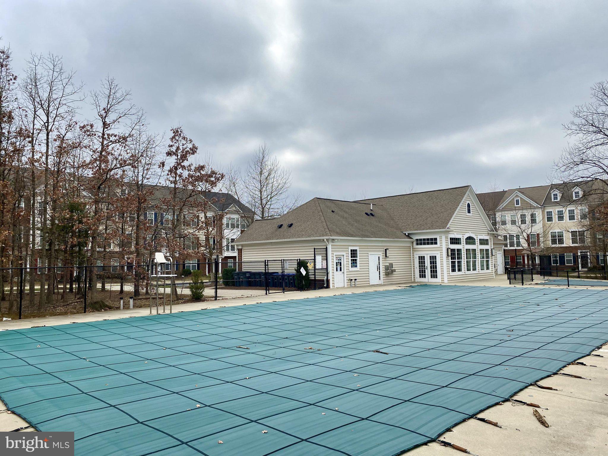 EAST GATE - Residential