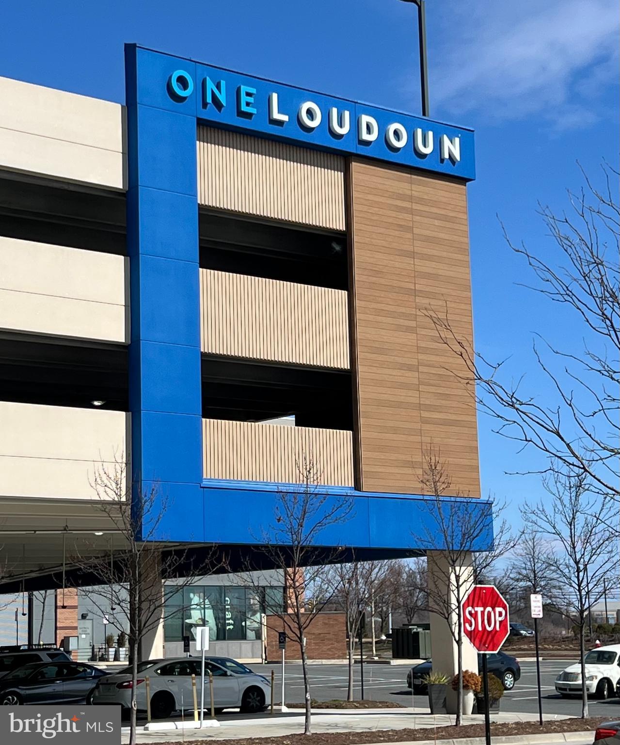 ONE LOUDOUN - Residential