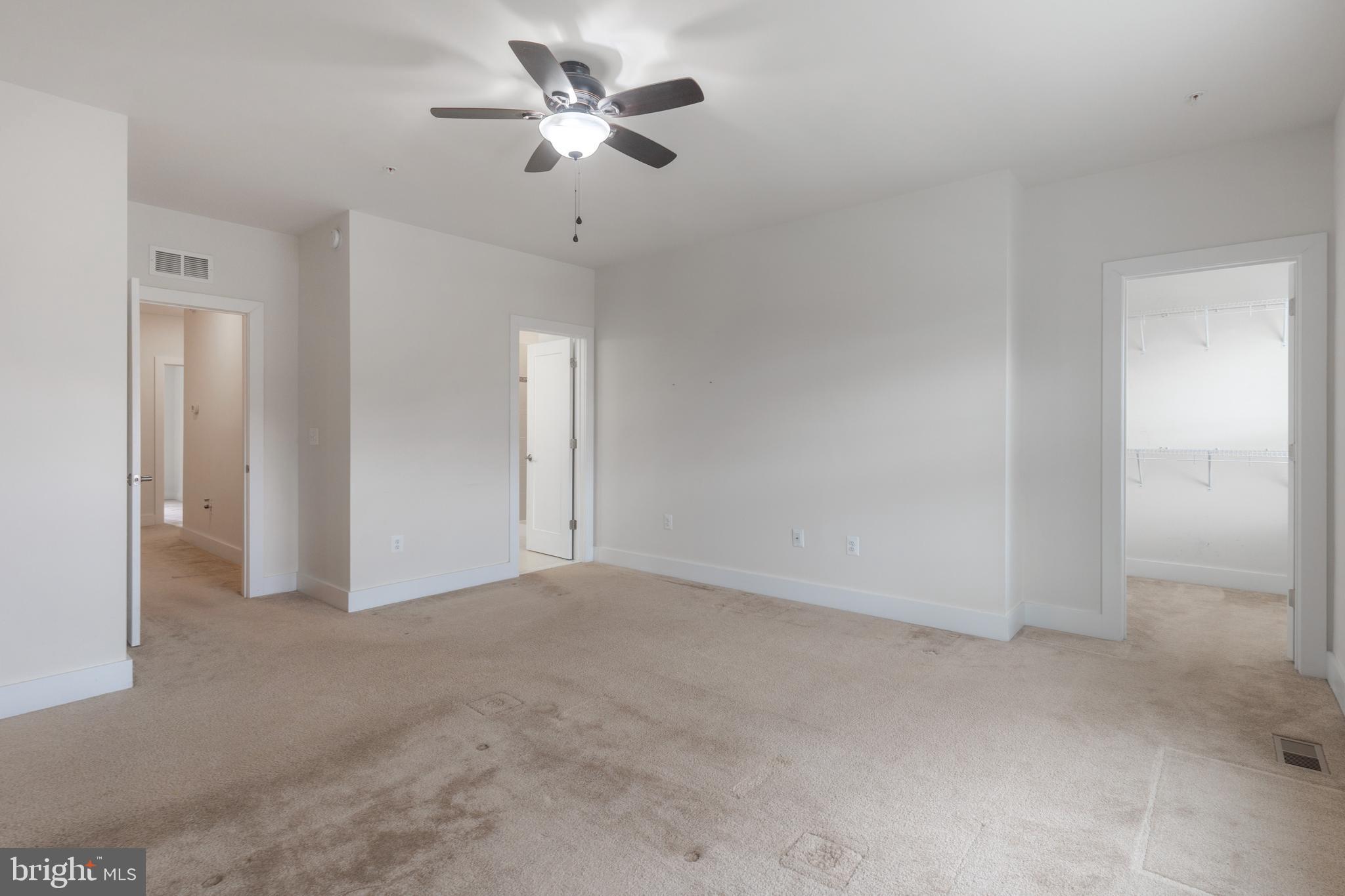 ONE LOUDOUN - Residential