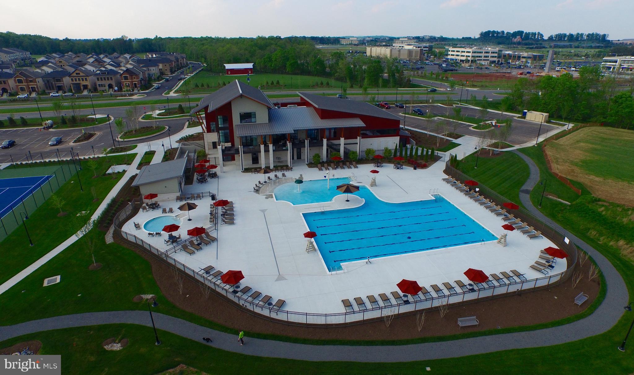 ONE LOUDOUN - Residential