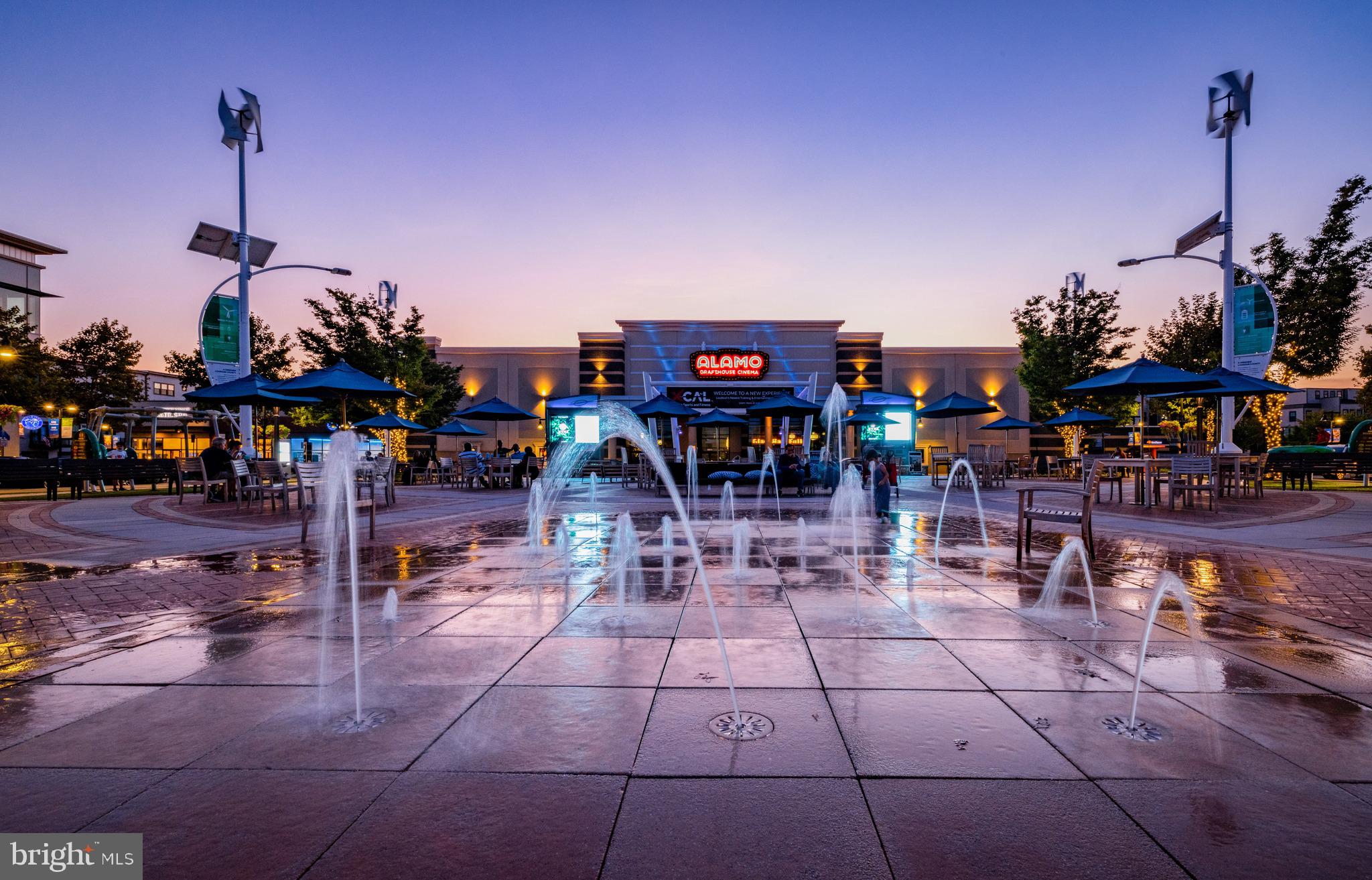 ONE LOUDOUN - Residential