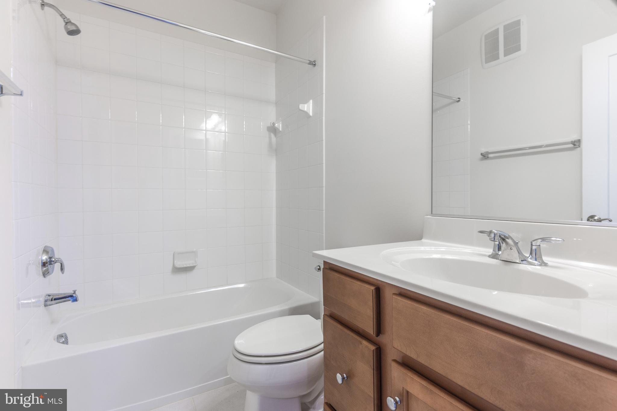 ONE LOUDOUN - Residential