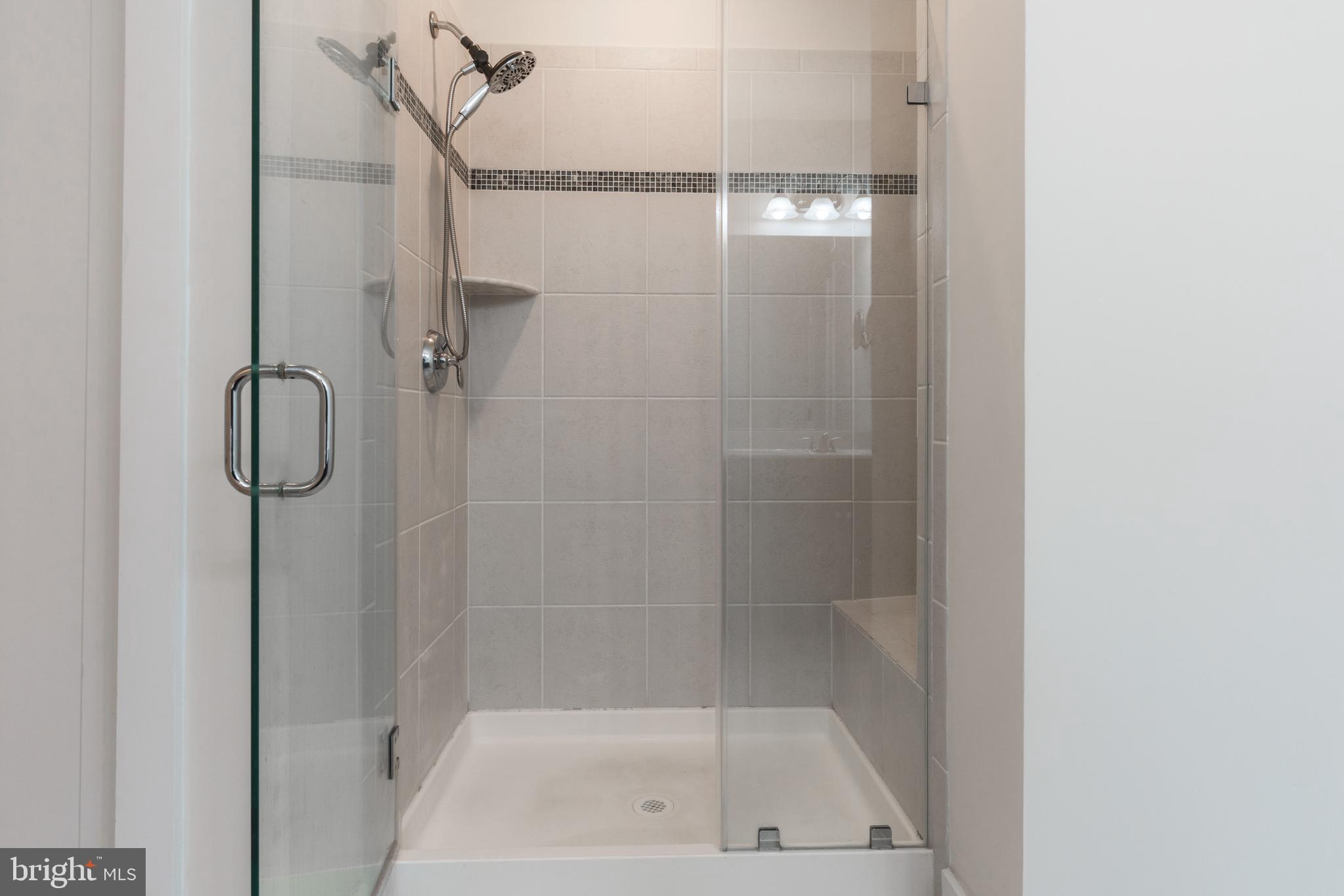 ONE LOUDOUN - Residential