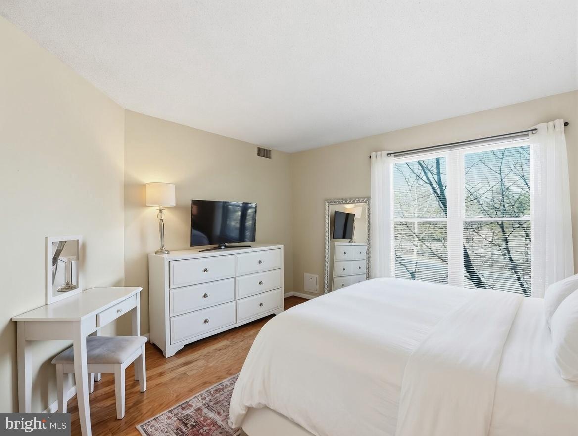 ASTORIA CONDOMINIUM - Residential