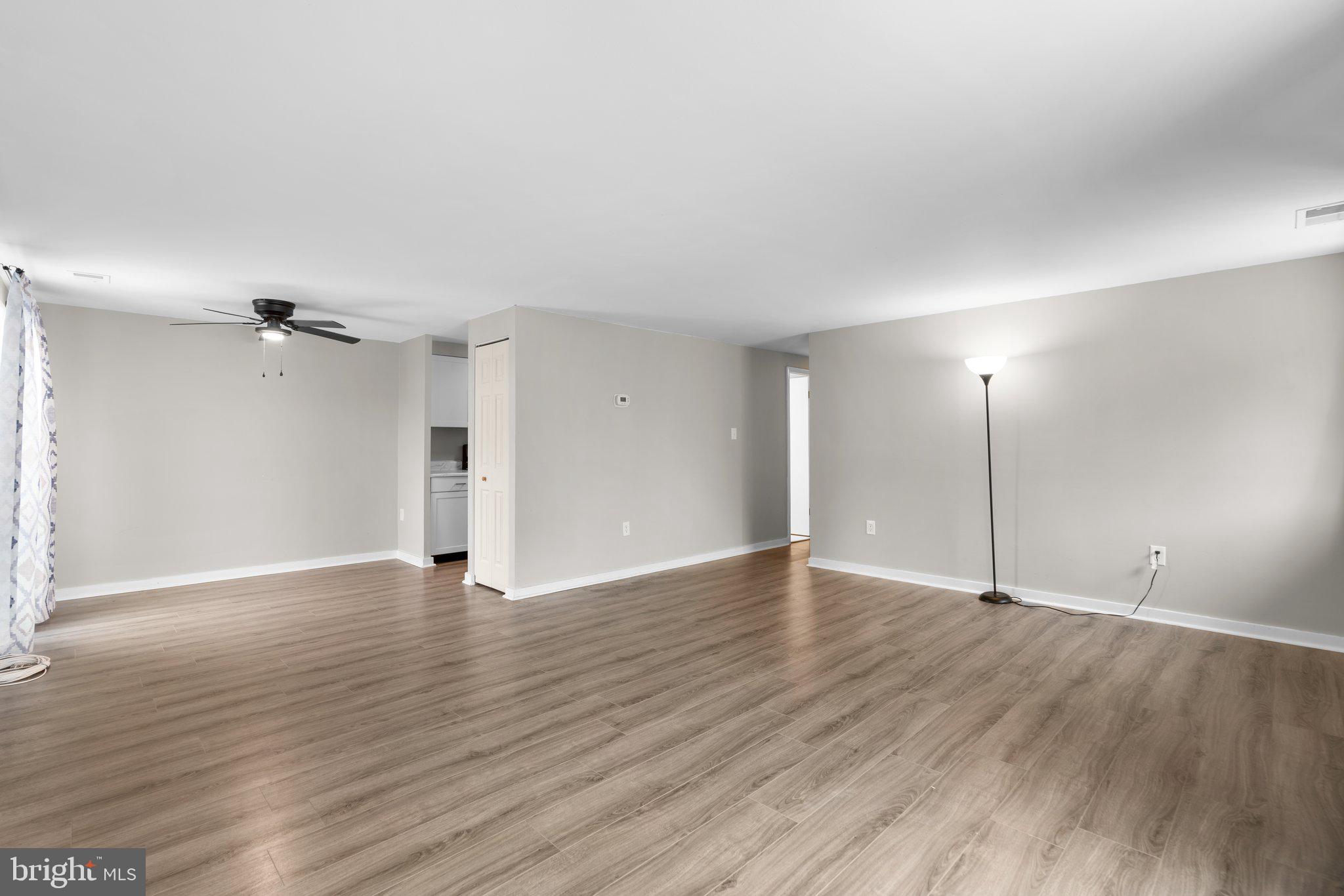 WOODSIDE SQUARE - Residential