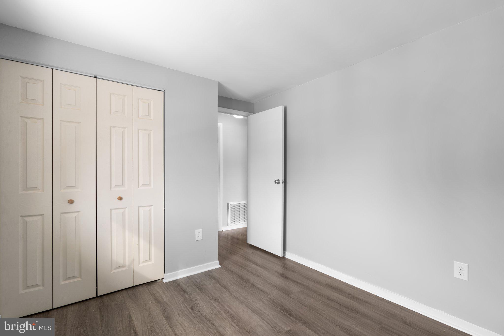 WOODSIDE SQUARE - Residential