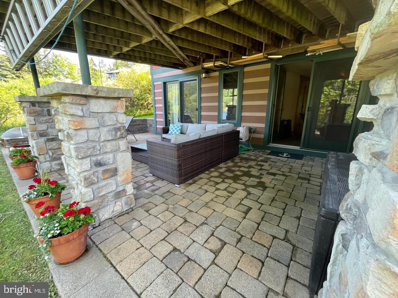 DEEP CREEK LAKE - Residential