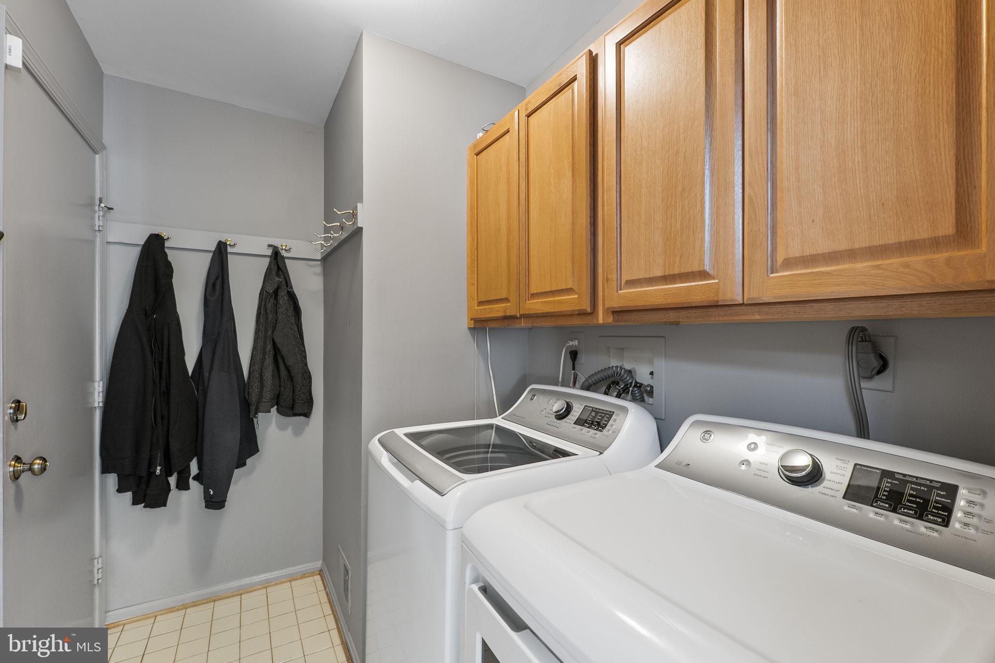 WATERS LANDING - Residential