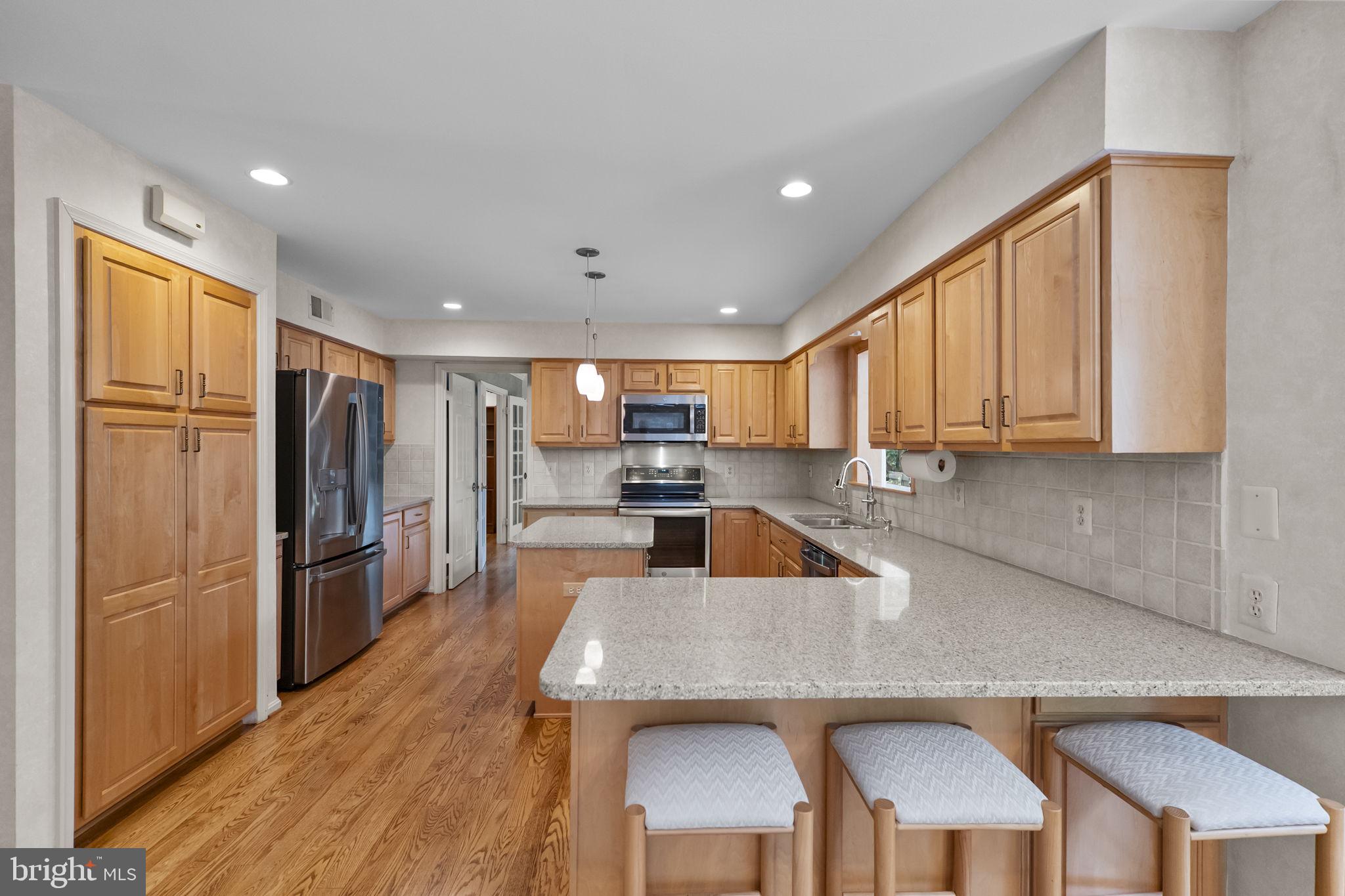WATERS LANDING - Residential