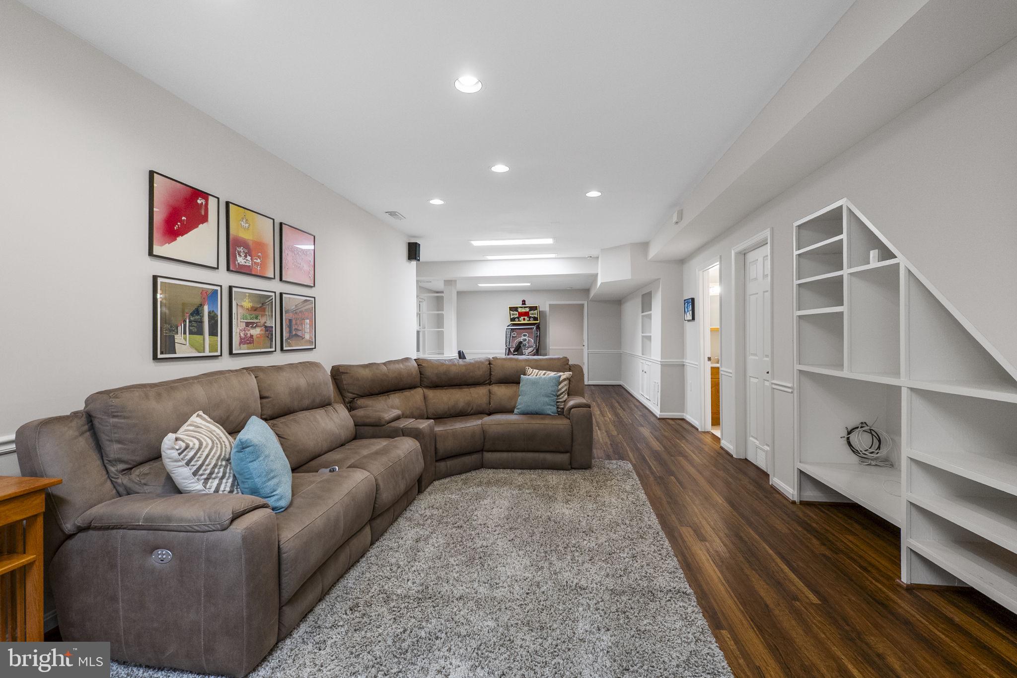 WATERS LANDING - Residential