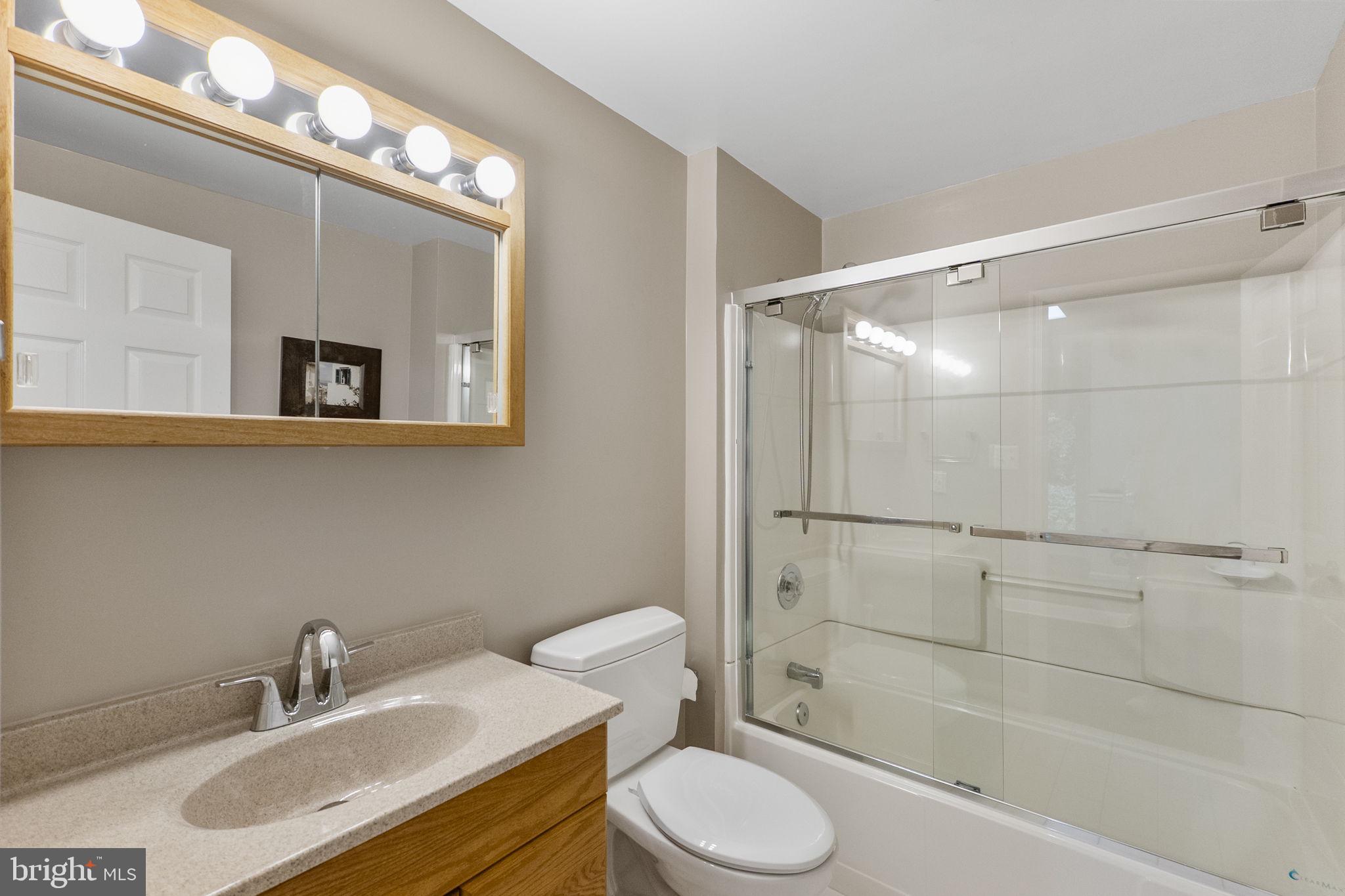 WATERS LANDING - Residential