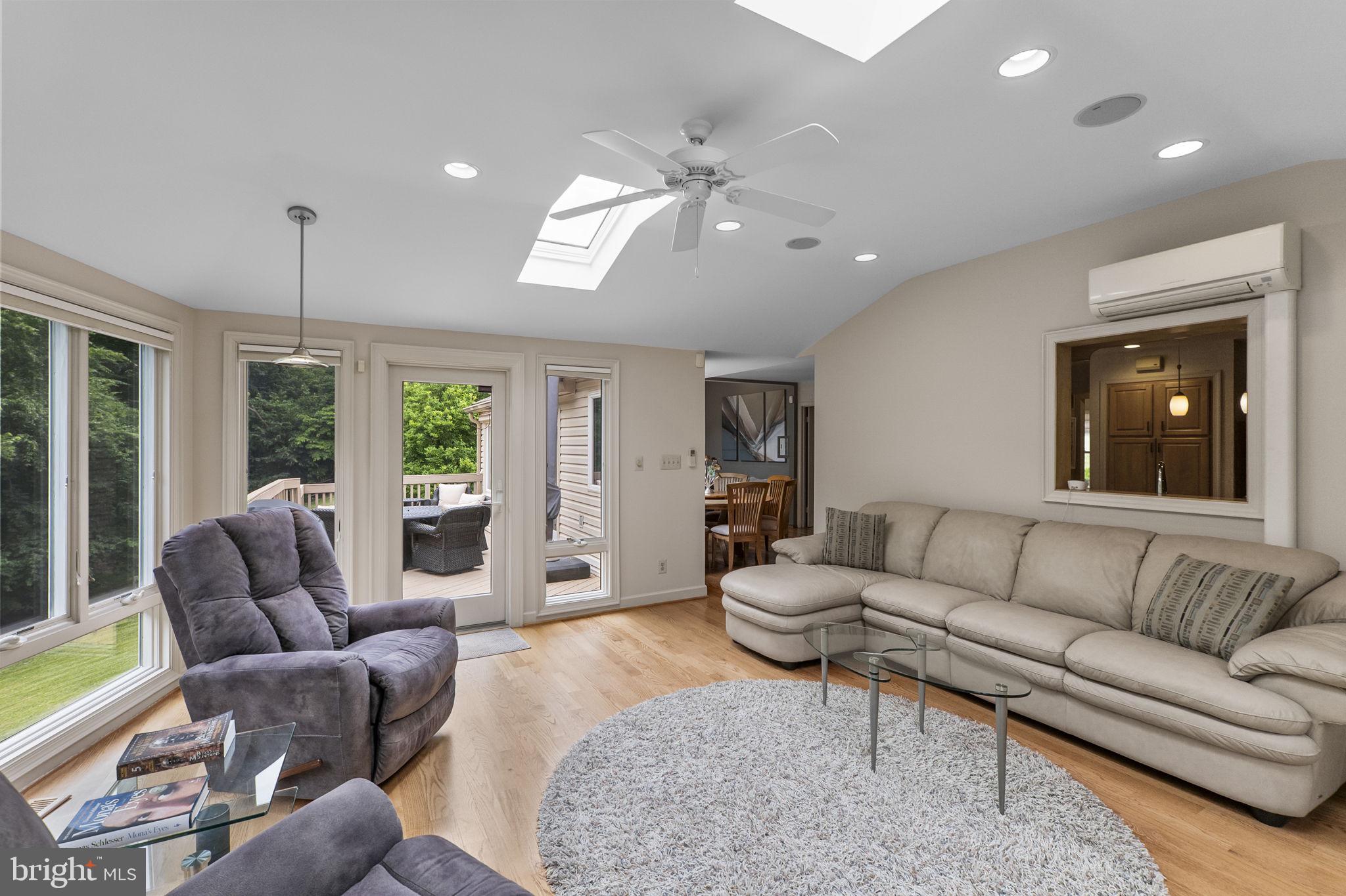 WATERS LANDING - Residential
