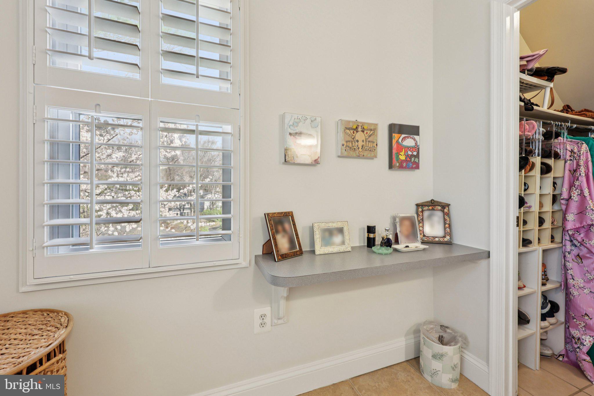 KENWOOD PARK - Residential
