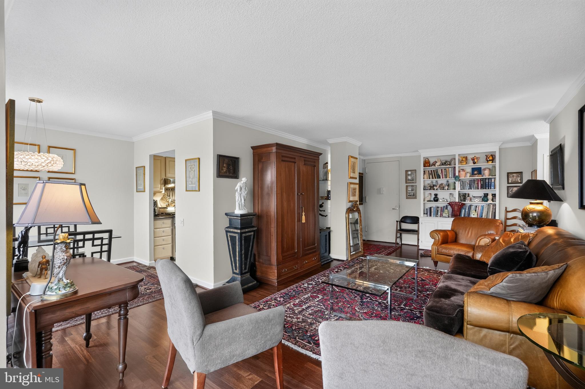 WASHINGTON SQ WEST - Residential