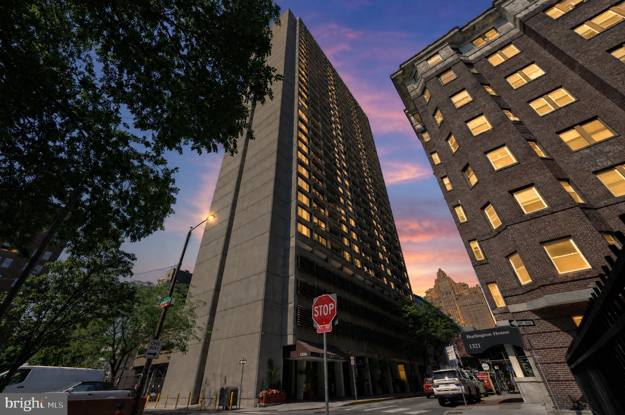 WASHINGTON SQ WEST - Residential