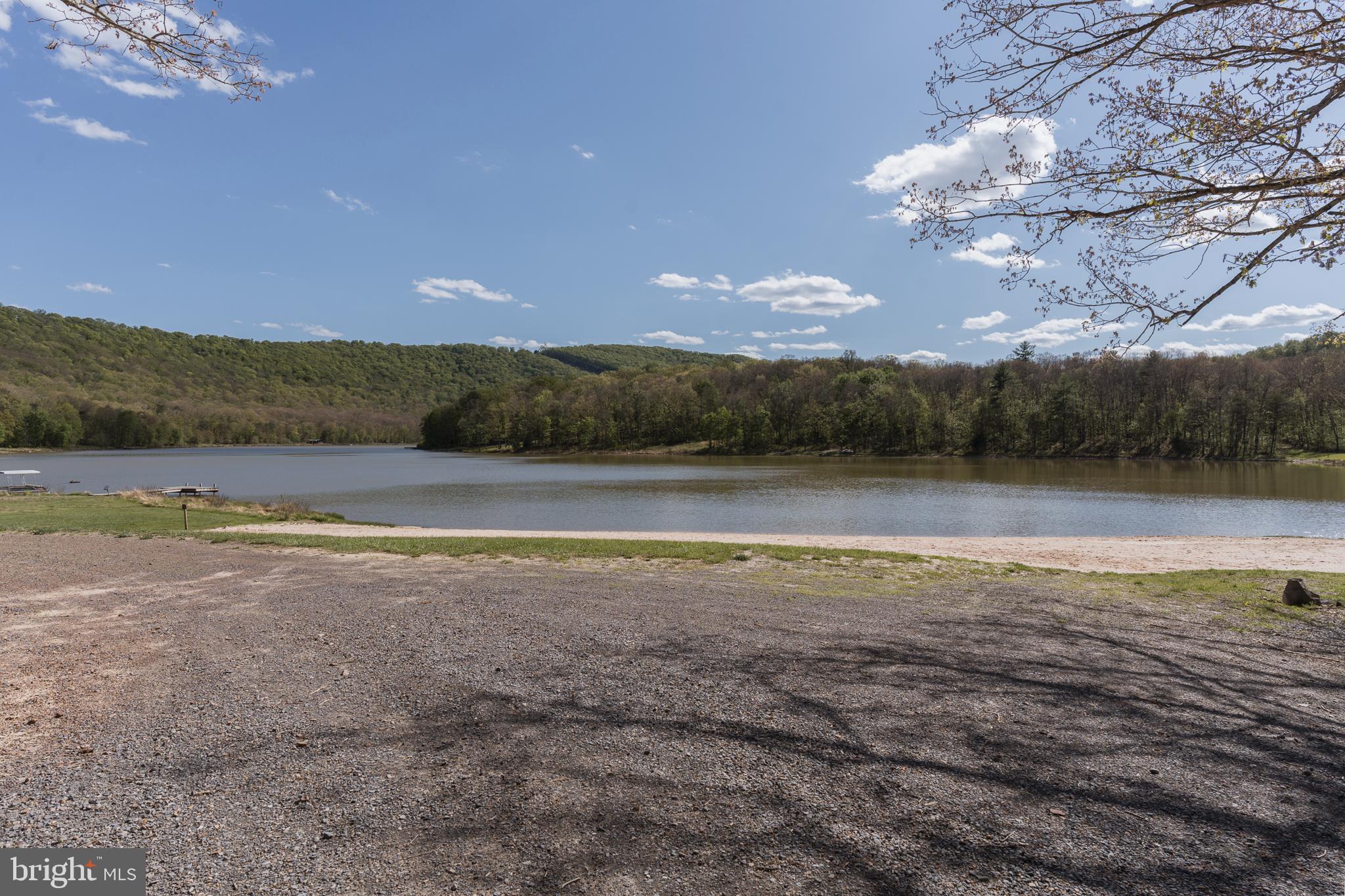 LAKE FERNDALE - Residential