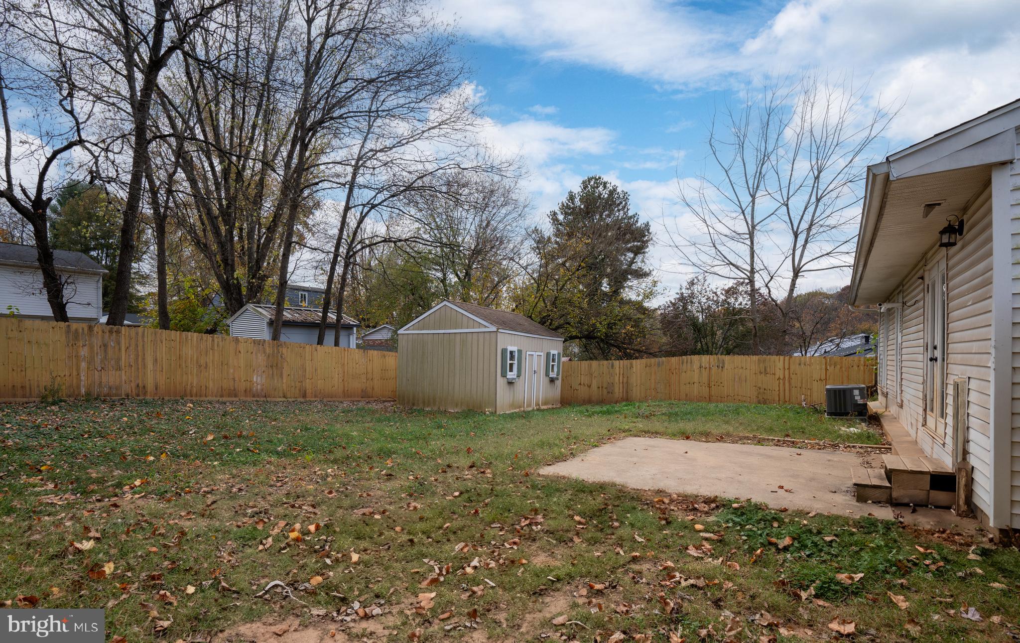 DALE CITY - Residential