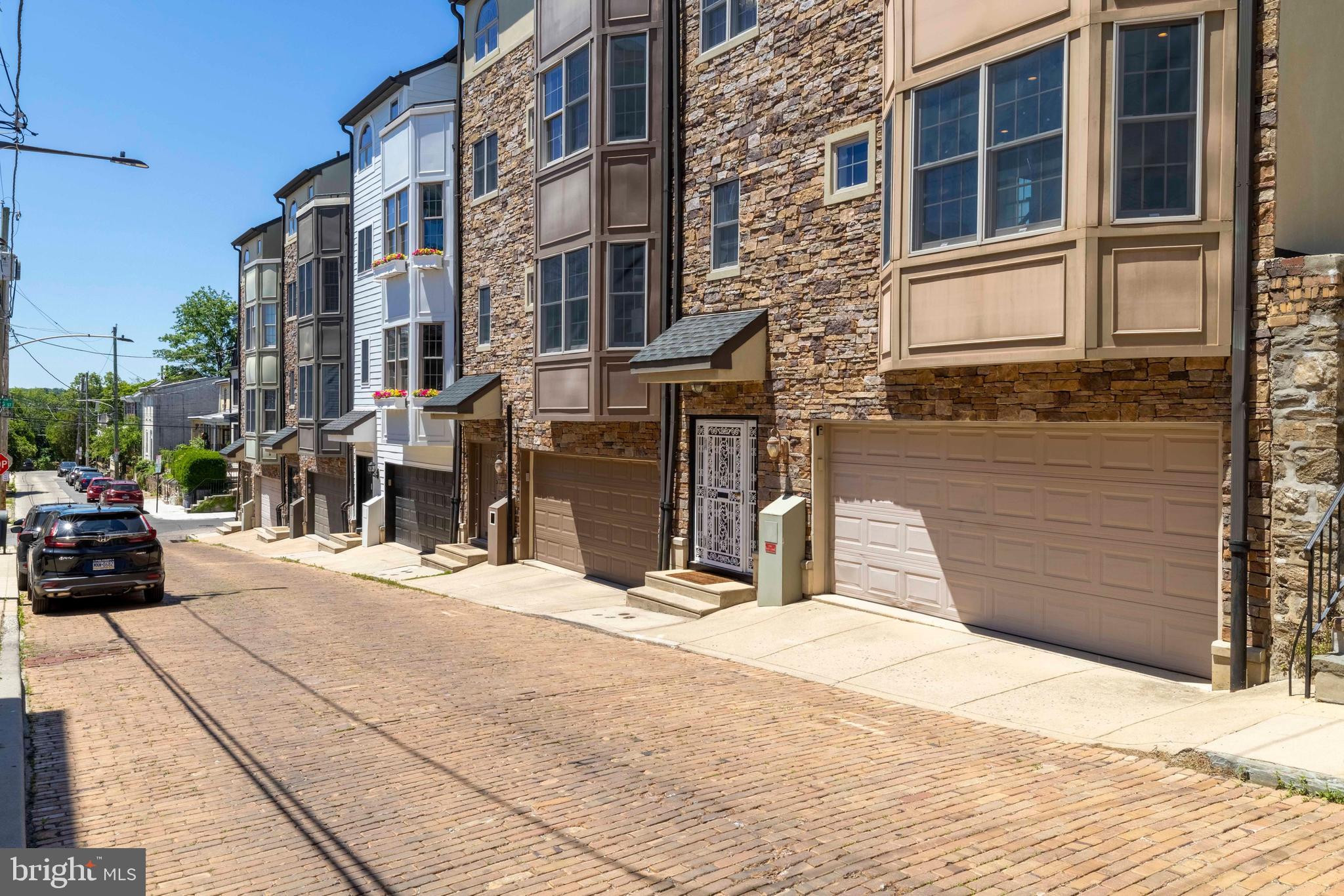 MANAYUNK - Residential