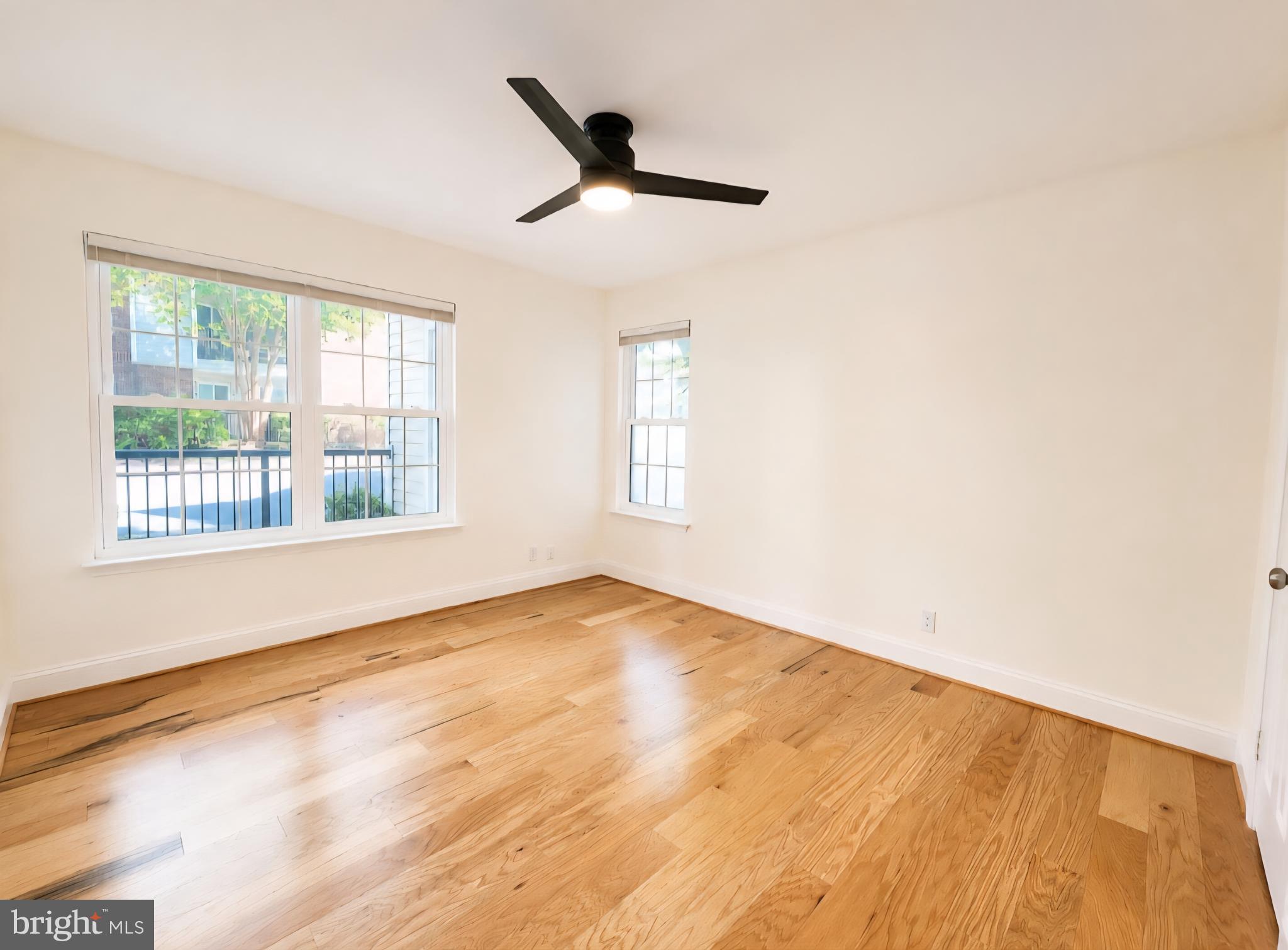 POINTE AT PARK CENTER - Residential