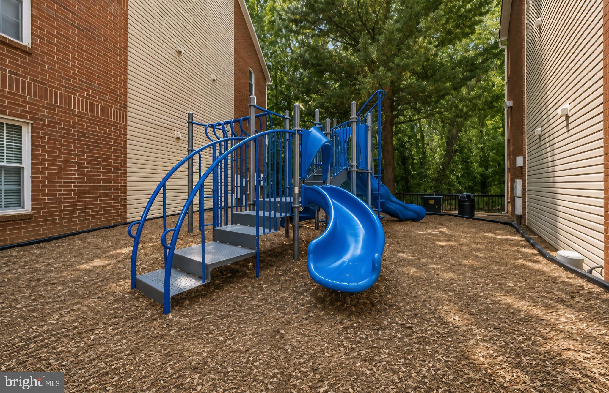 POINTE AT PARK CENTER - Residential