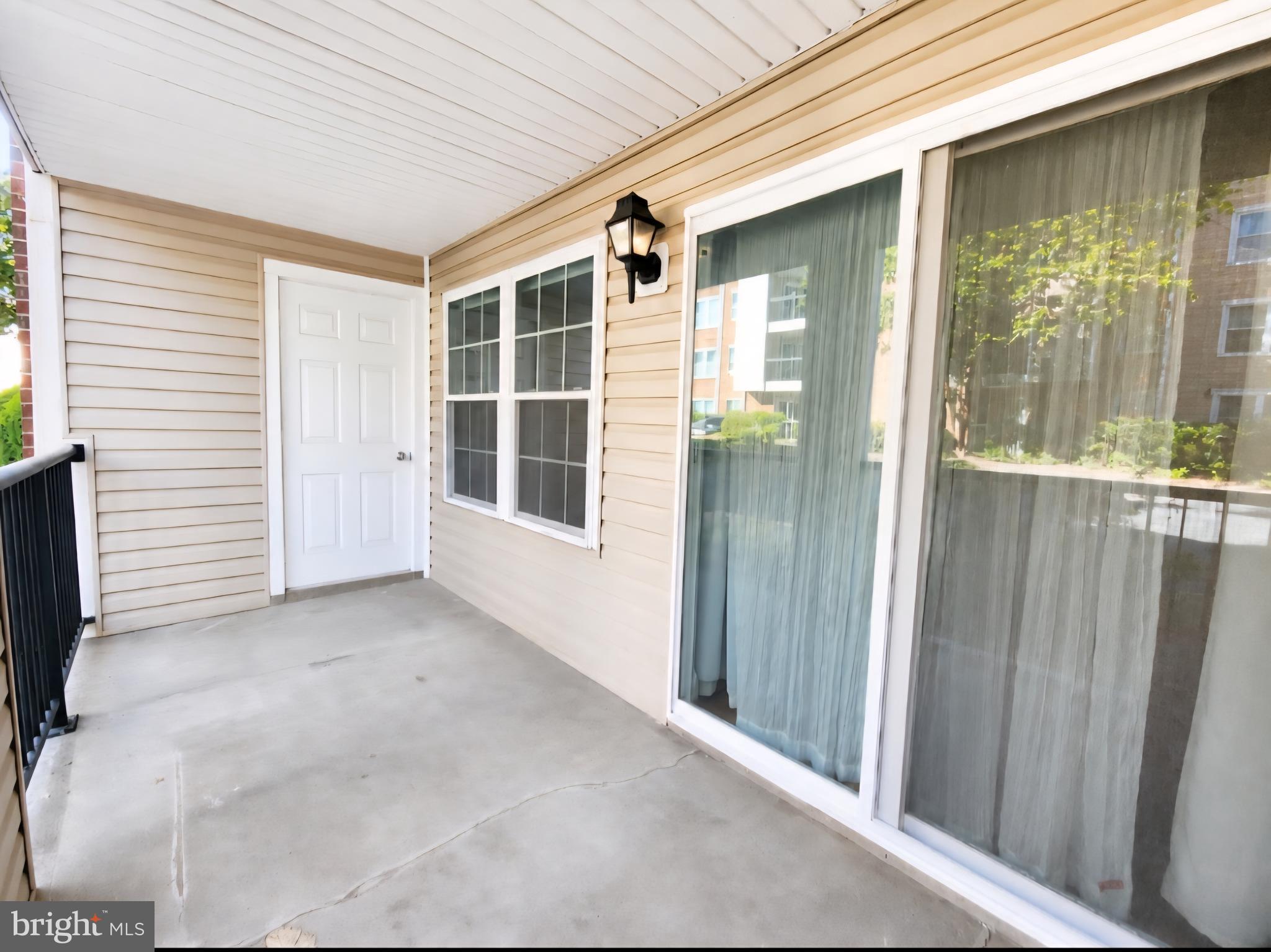 POINTE AT PARK CENTER - Residential