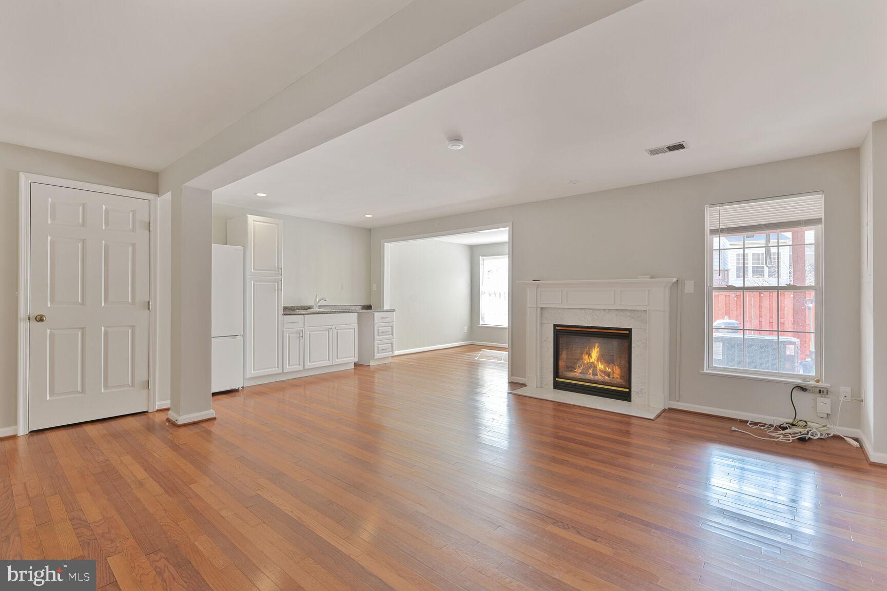 COMPTON VILLAGE - Residential Lease