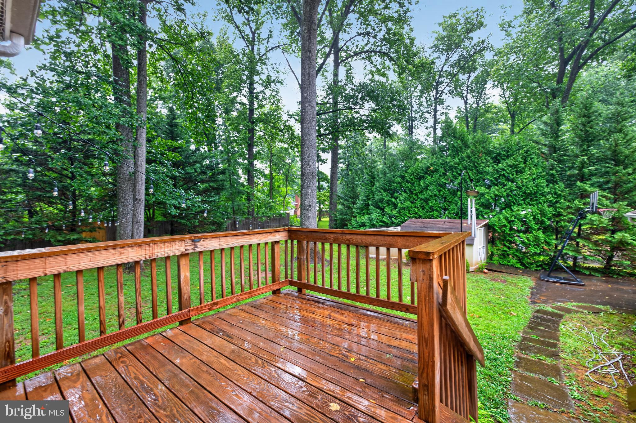 GLENORA HILLS - Residential