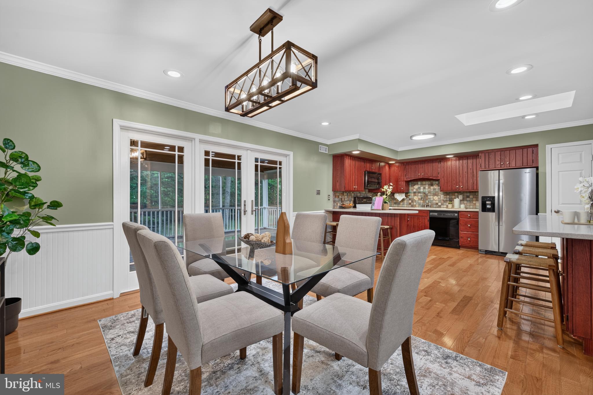 GLENORA HILLS - Residential