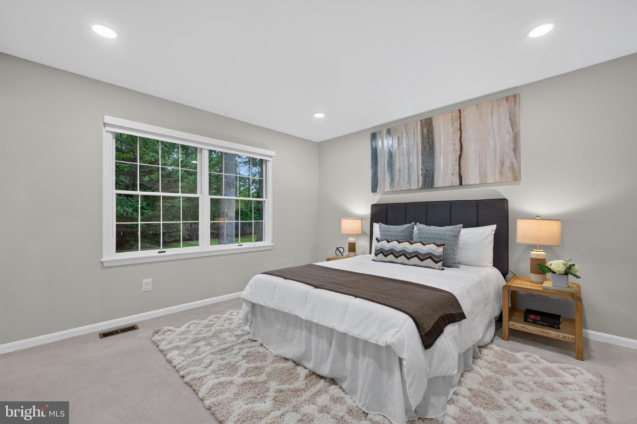 GLENORA HILLS - Residential