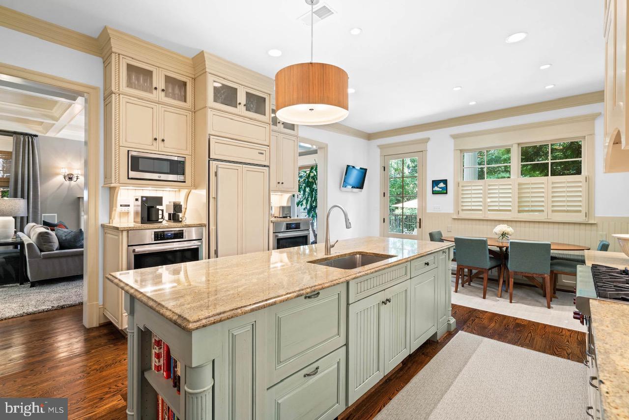 BERKLEY - Residential