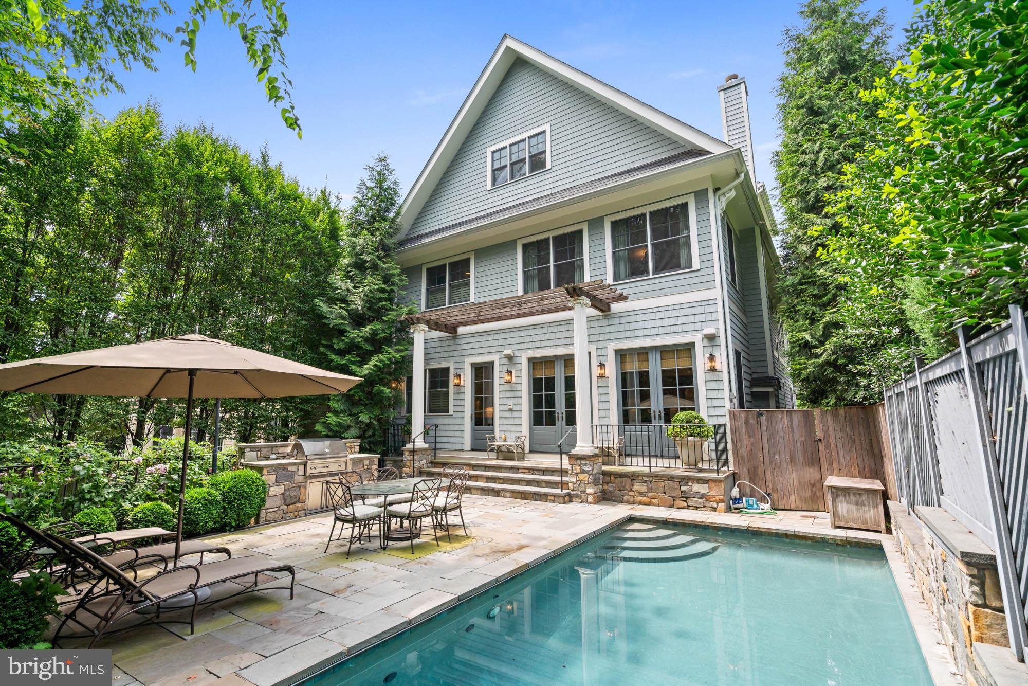 BERKLEY - Residential