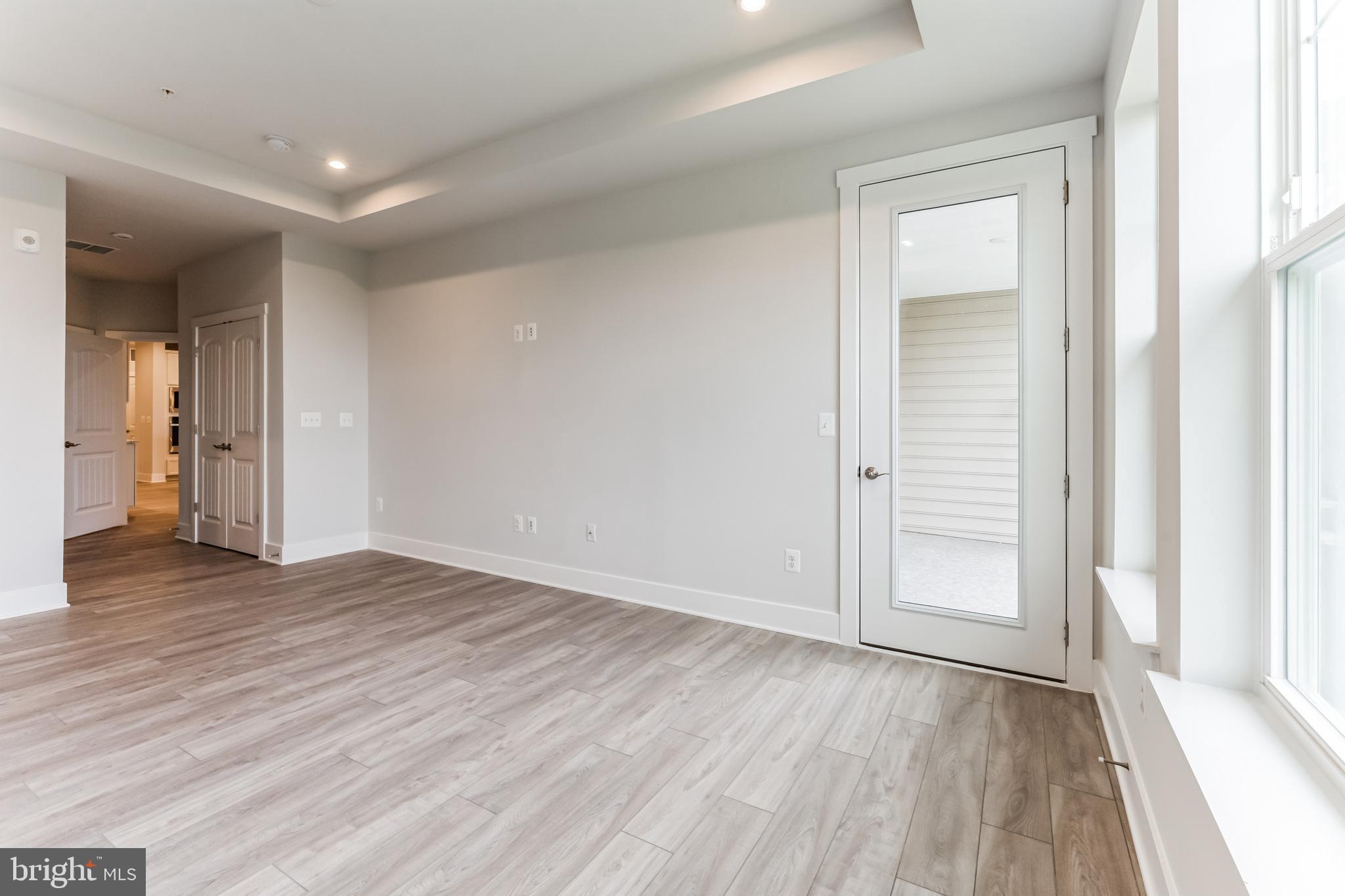 FOUR SEASONS AT KENT ISLAND - Residential