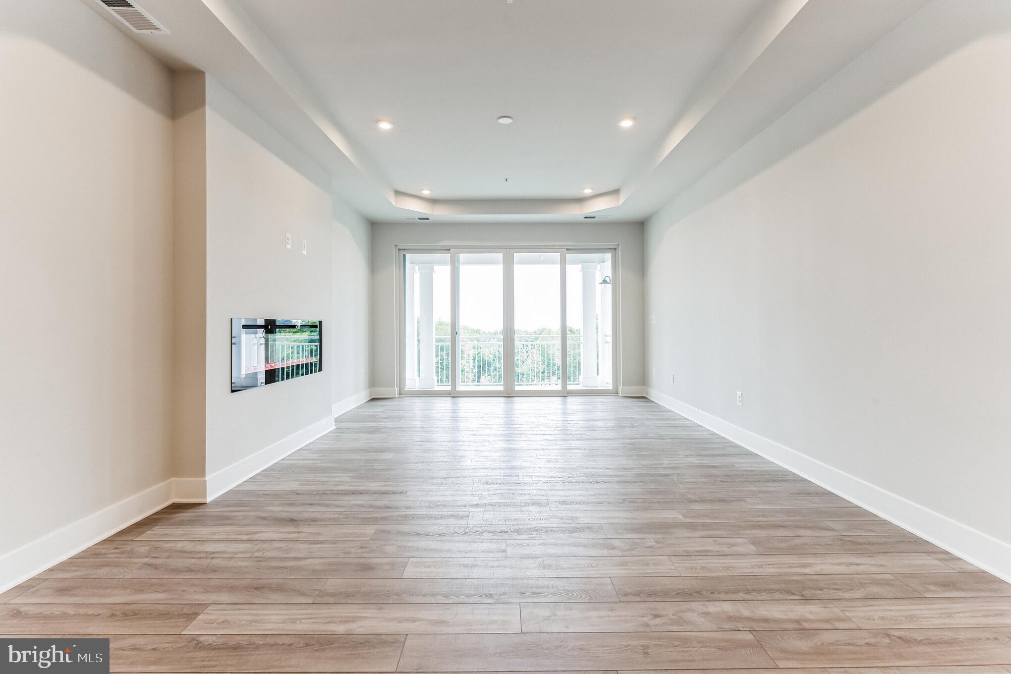 FOUR SEASONS AT KENT ISLAND - Residential