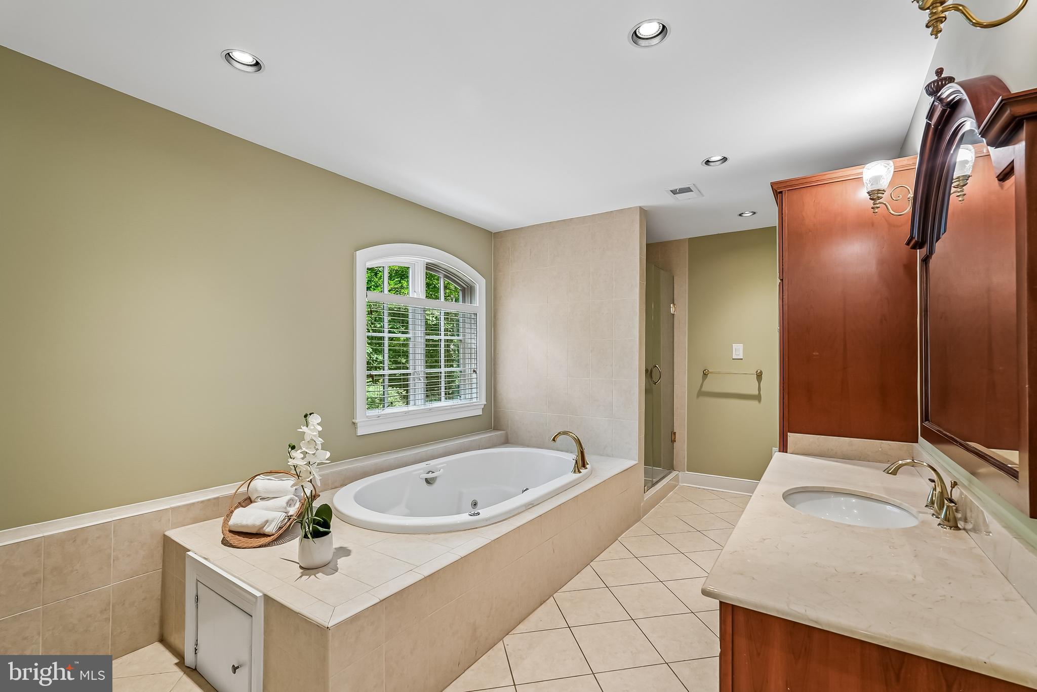 MARY RIDGE - Residential