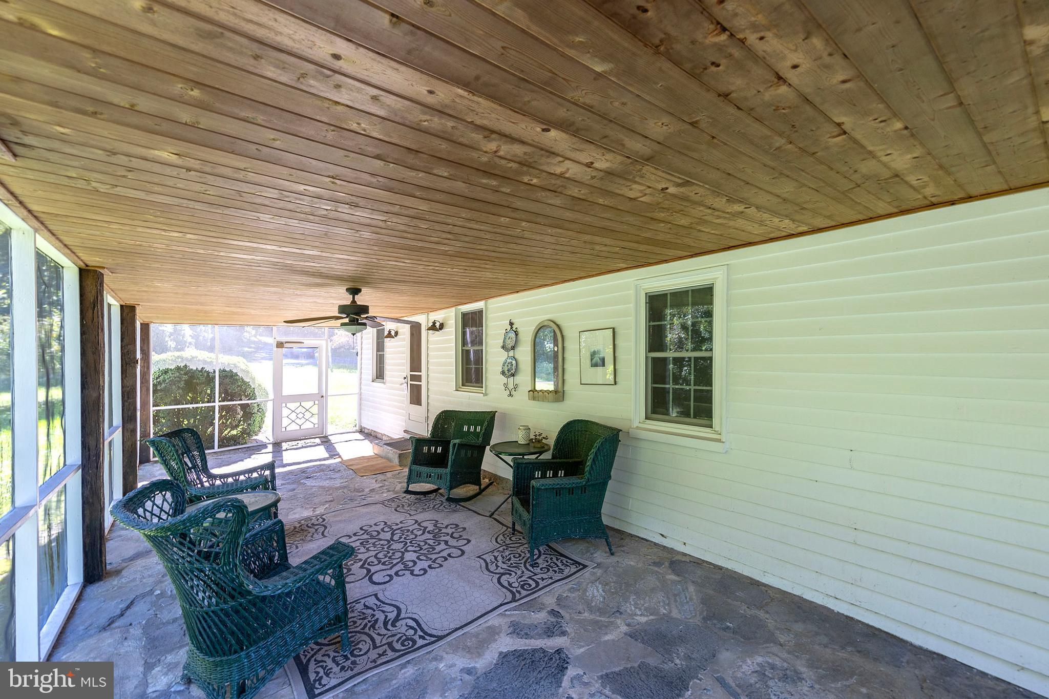 BROWNTOWN ROAD - Residential