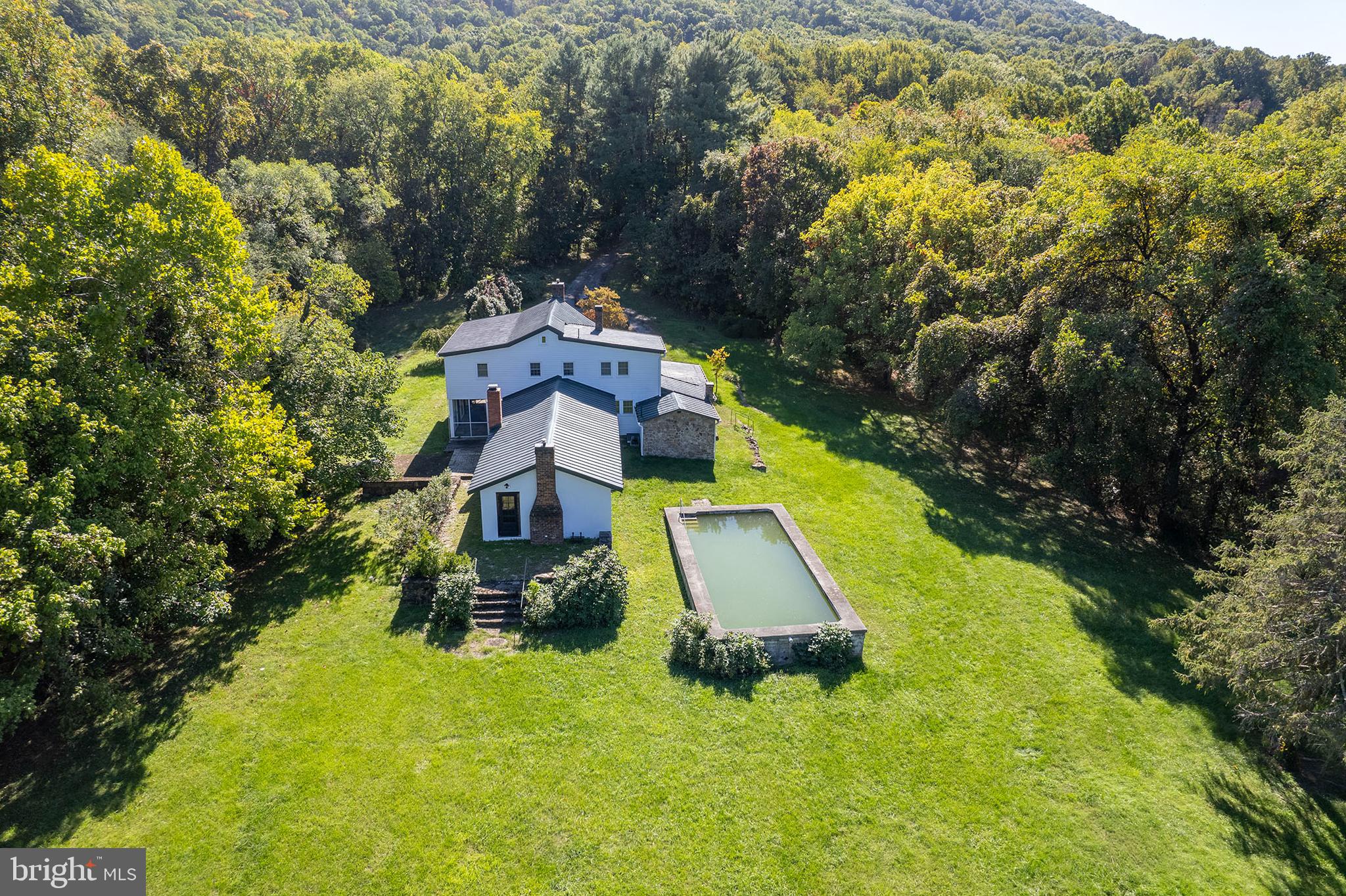 BROWNTOWN ROAD - Residential