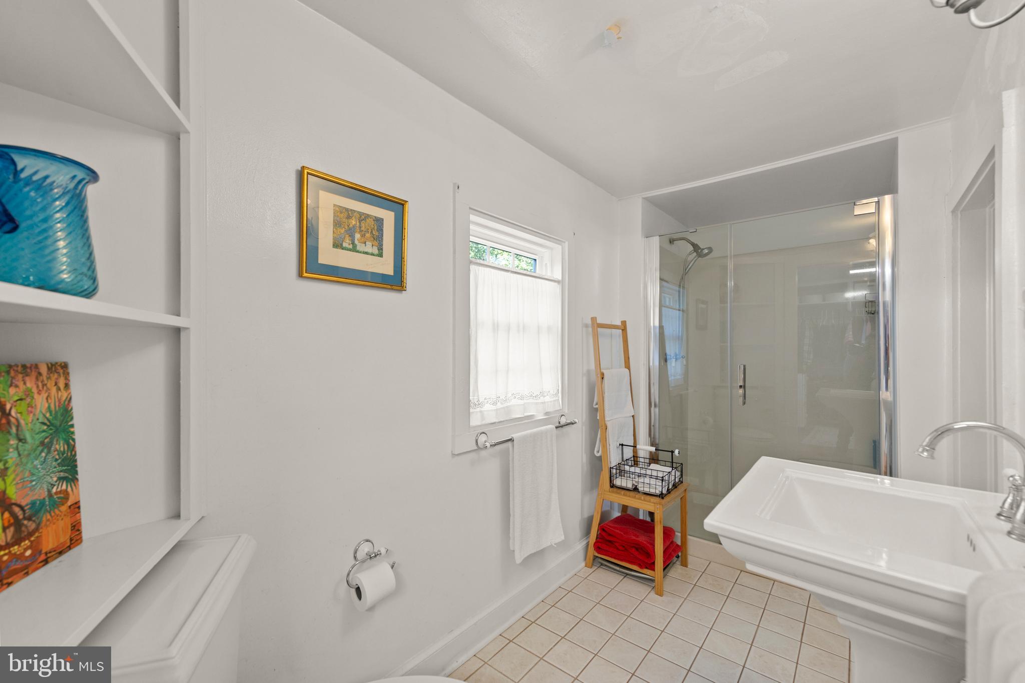 BROWNTOWN ROAD - Residential
