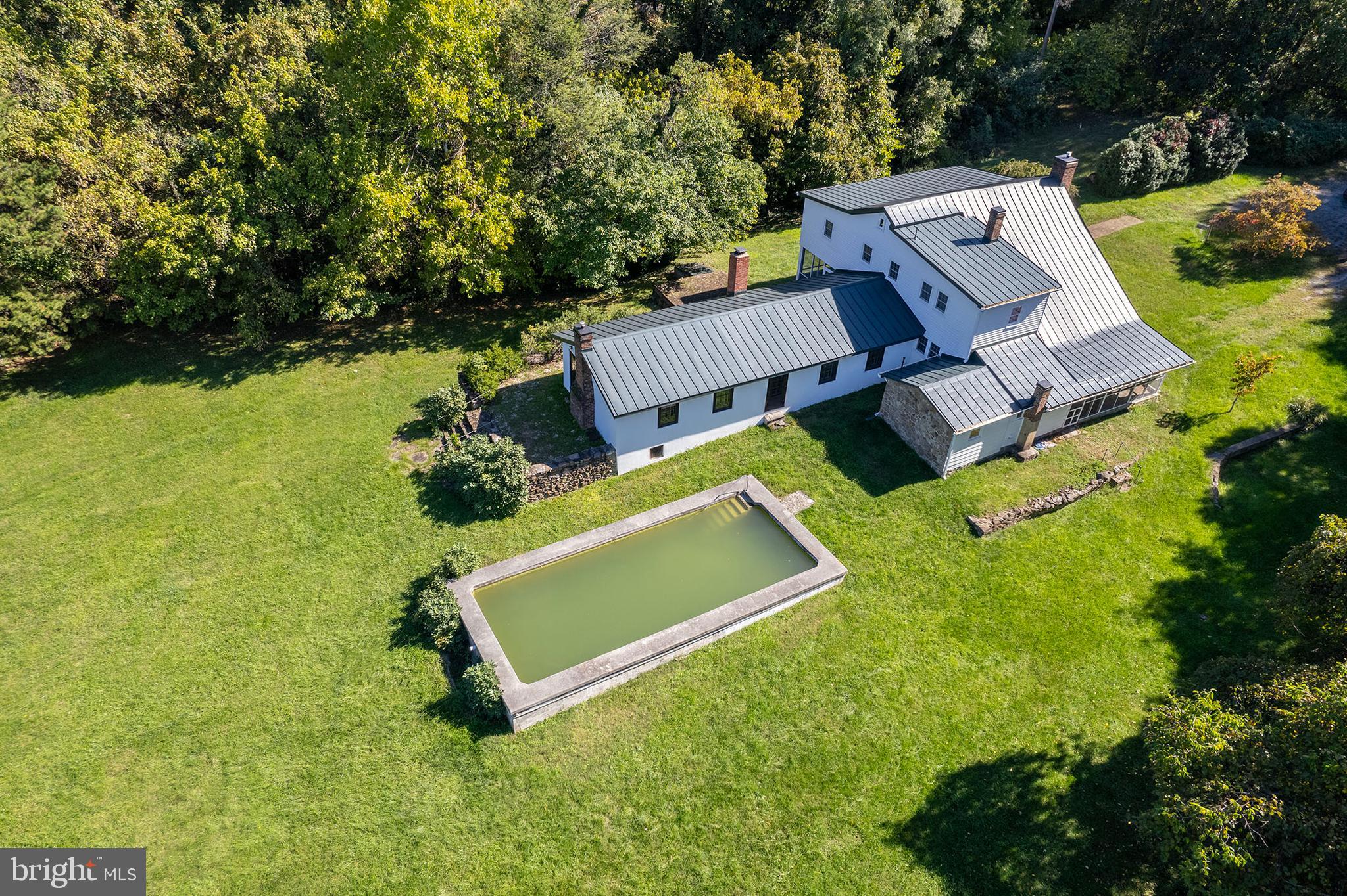 BROWNTOWN ROAD - Residential