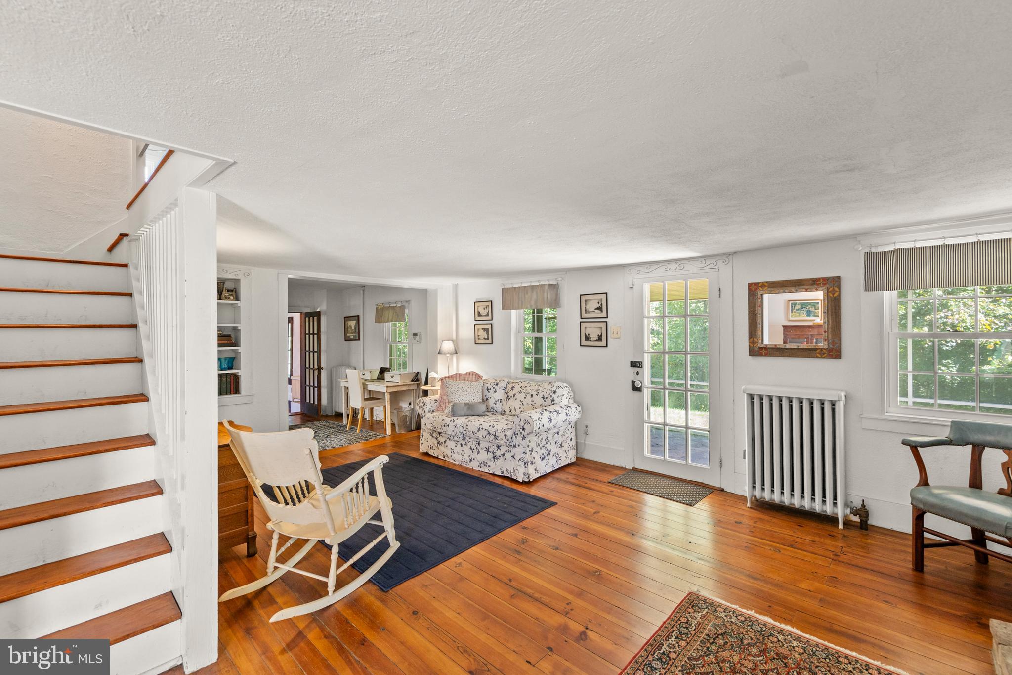 BROWNTOWN ROAD - Residential