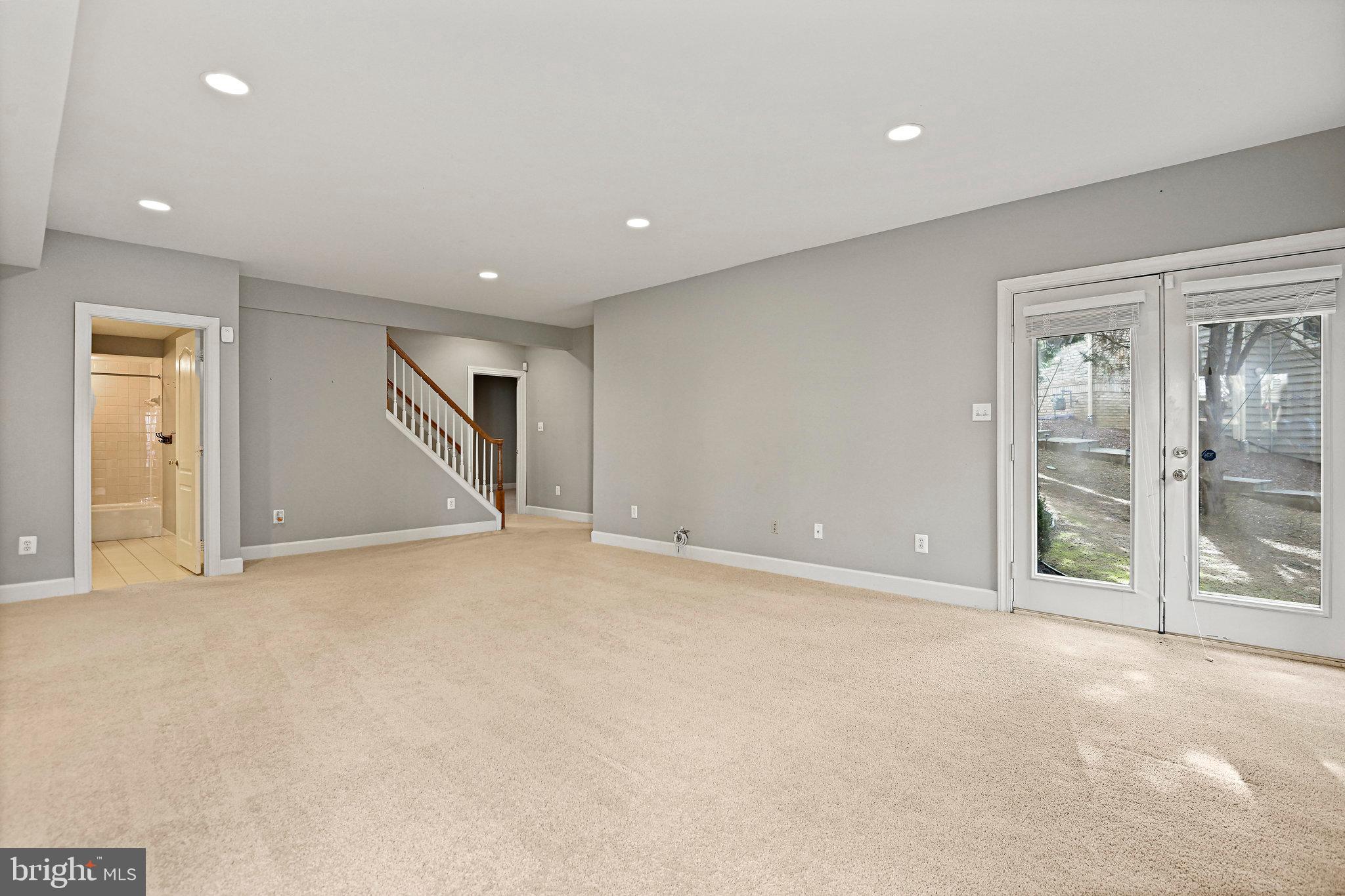 CARRINGTON - Residential