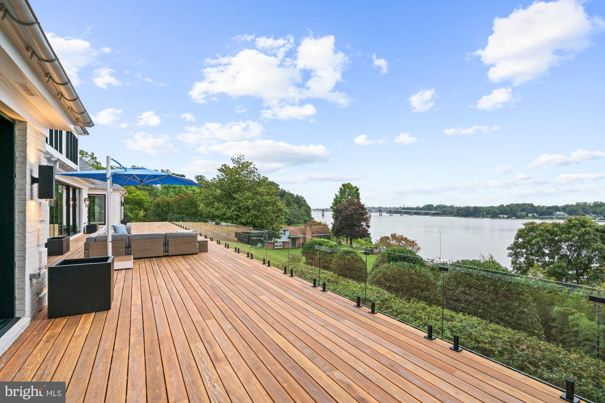 WINCHESTER ON THE SEVERN - Residential