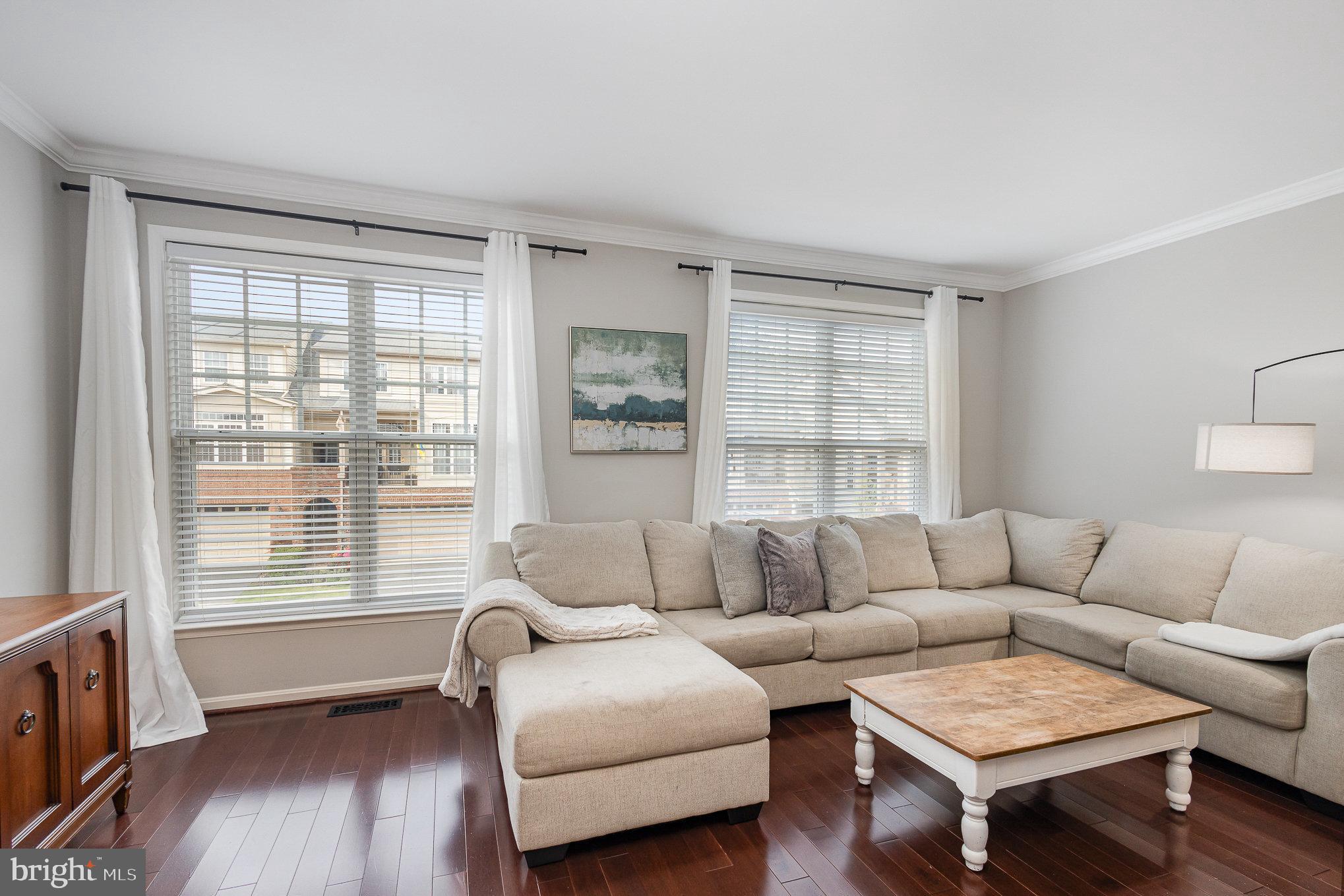SIGNATURE AT BROADLANDS - Residential