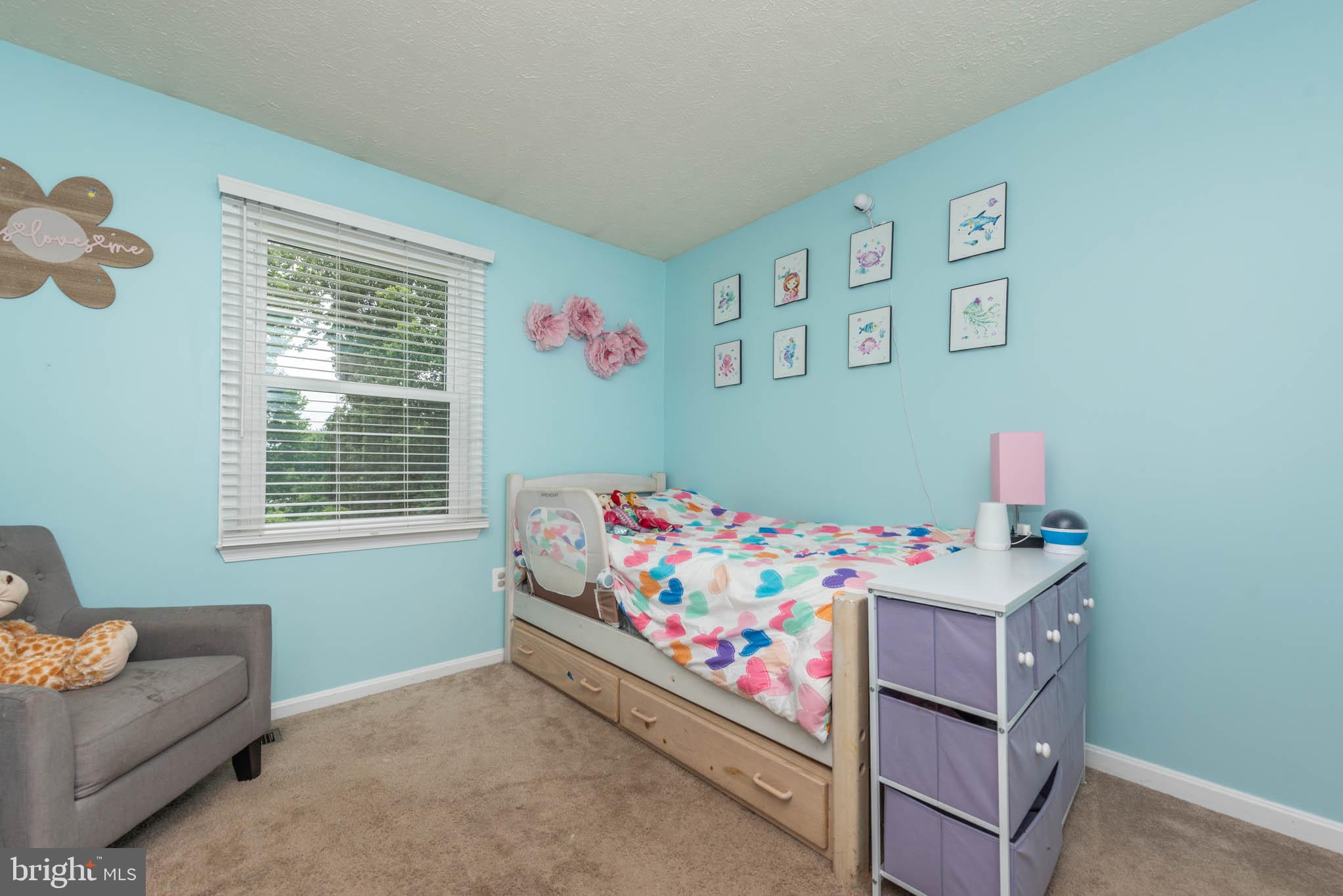 WHISPERING WOODS - Residential