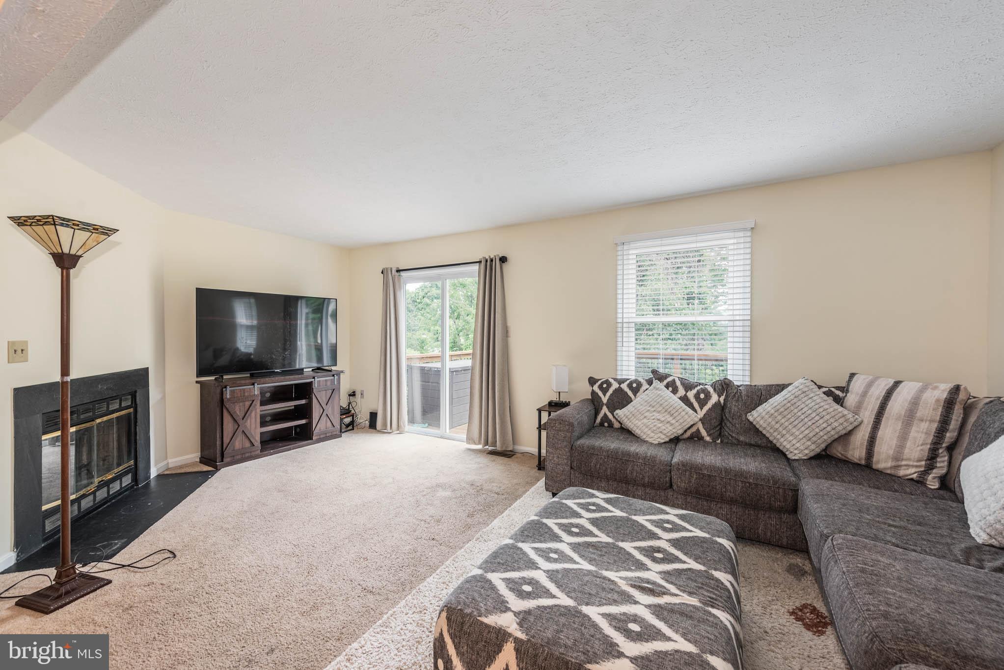 WHISPERING WOODS - Residential