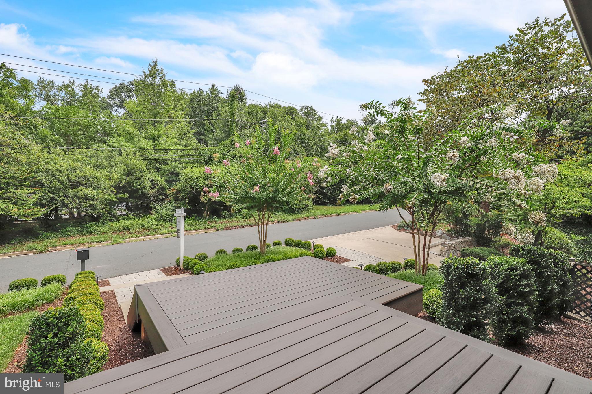 BANNOCKBURN ESTATES - Residential