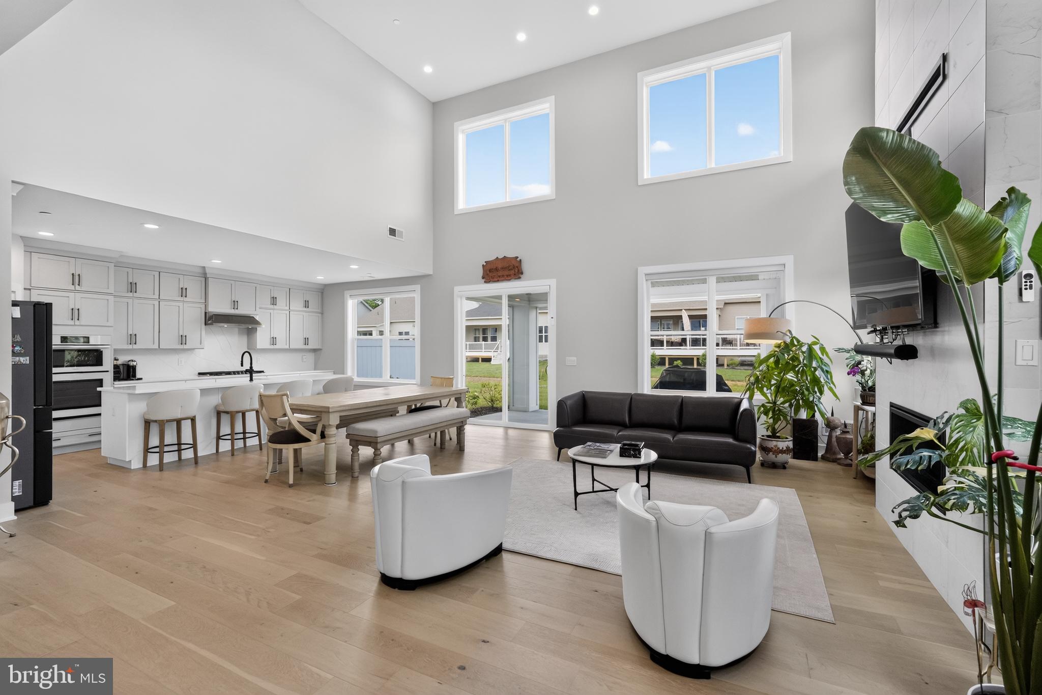 REGENCY AT WATERSIDE - Residential