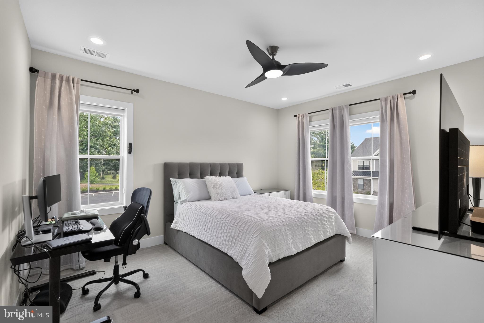 REGENCY AT WATERSIDE - Residential
