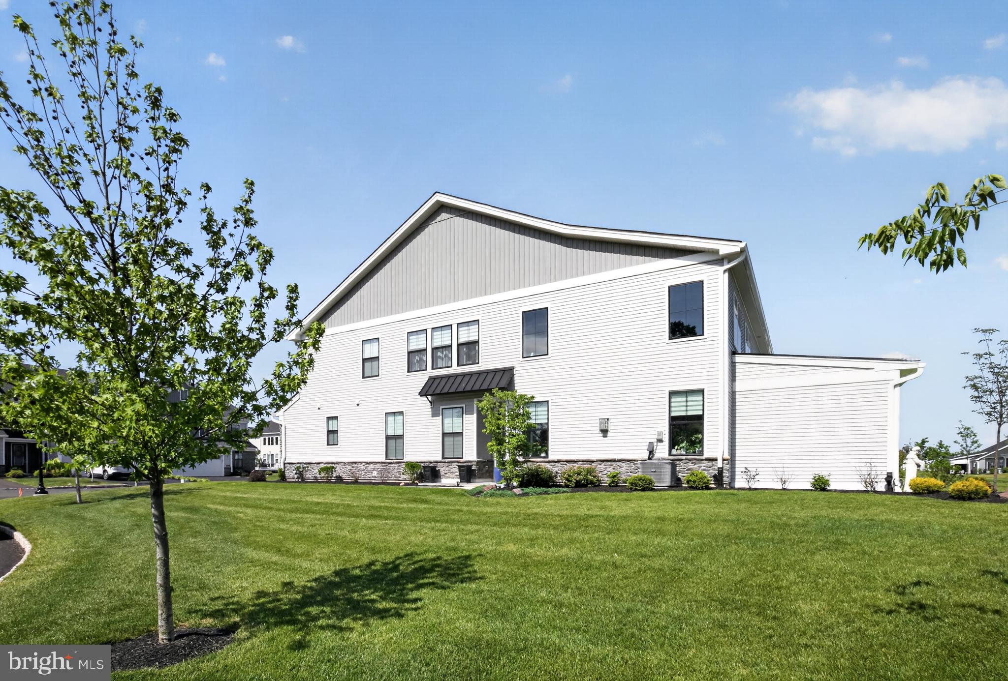 REGENCY AT WATERSIDE - Residential