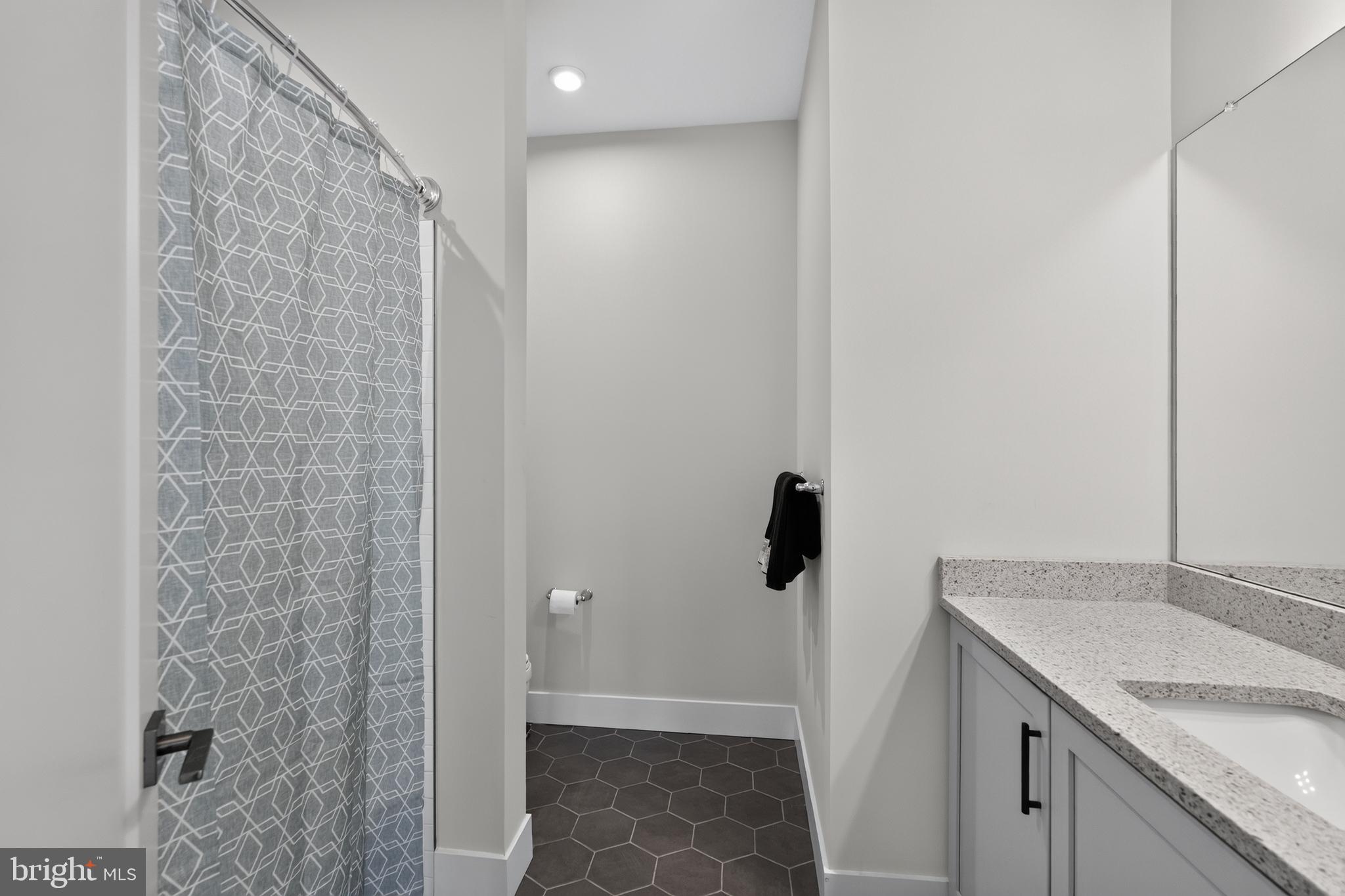 REGENCY AT WATERSIDE - Residential