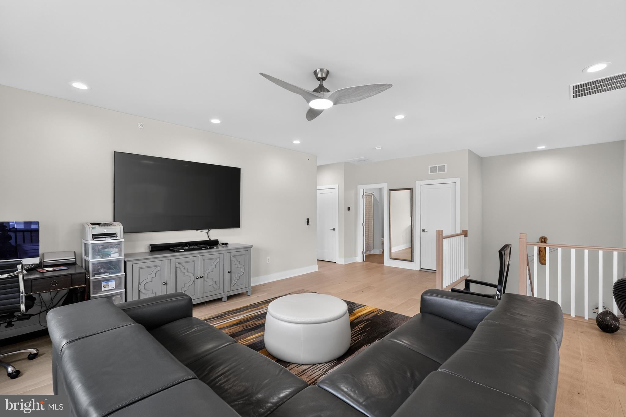 REGENCY AT WATERSIDE - Residential
